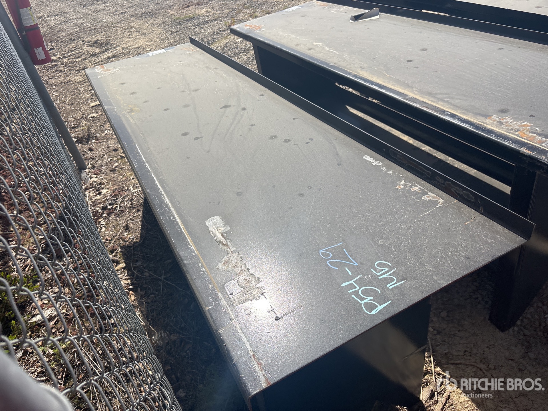 General Appearance with Foto, angolo anteriore destro