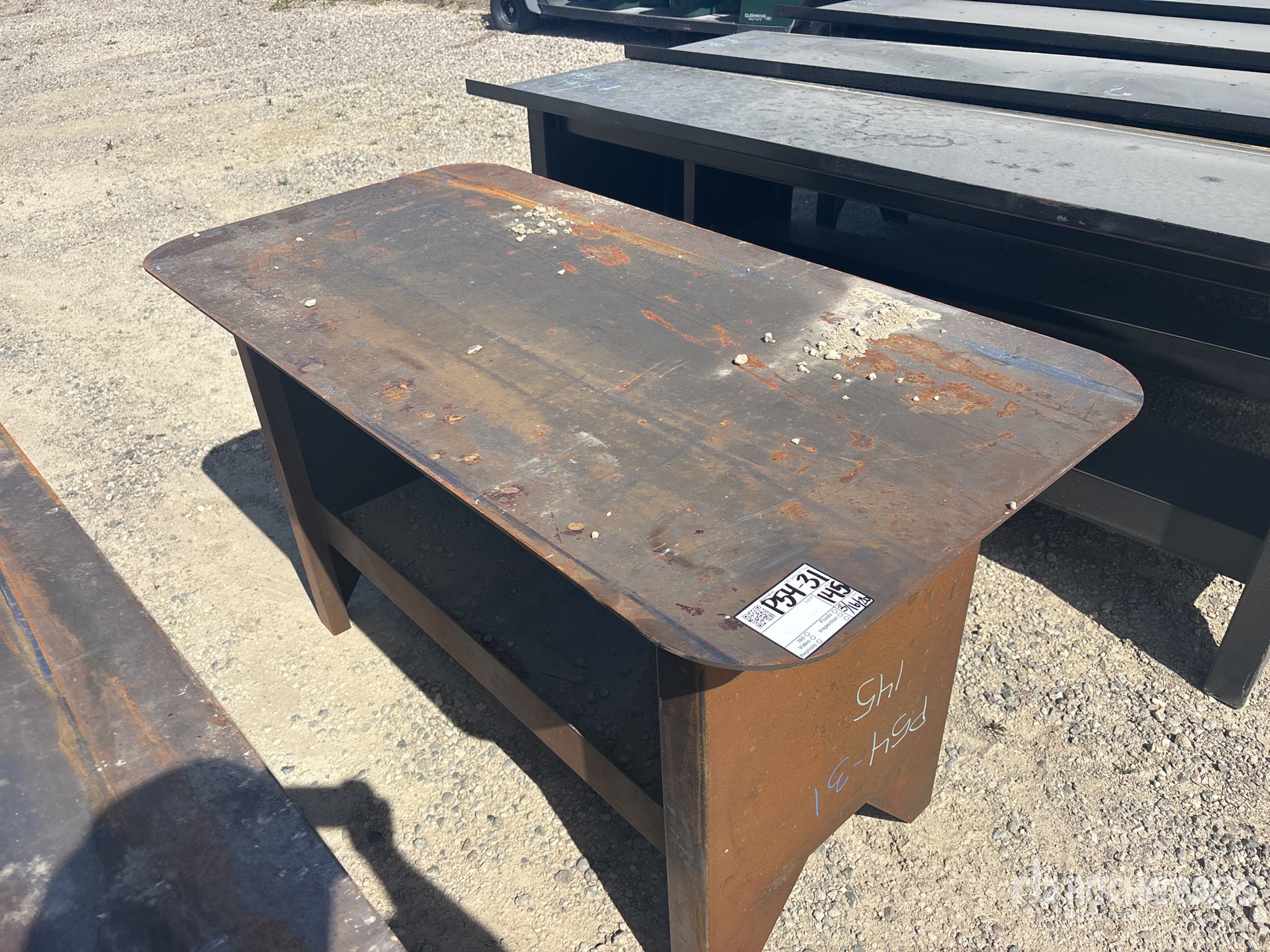 General Appearance with Featured Photo