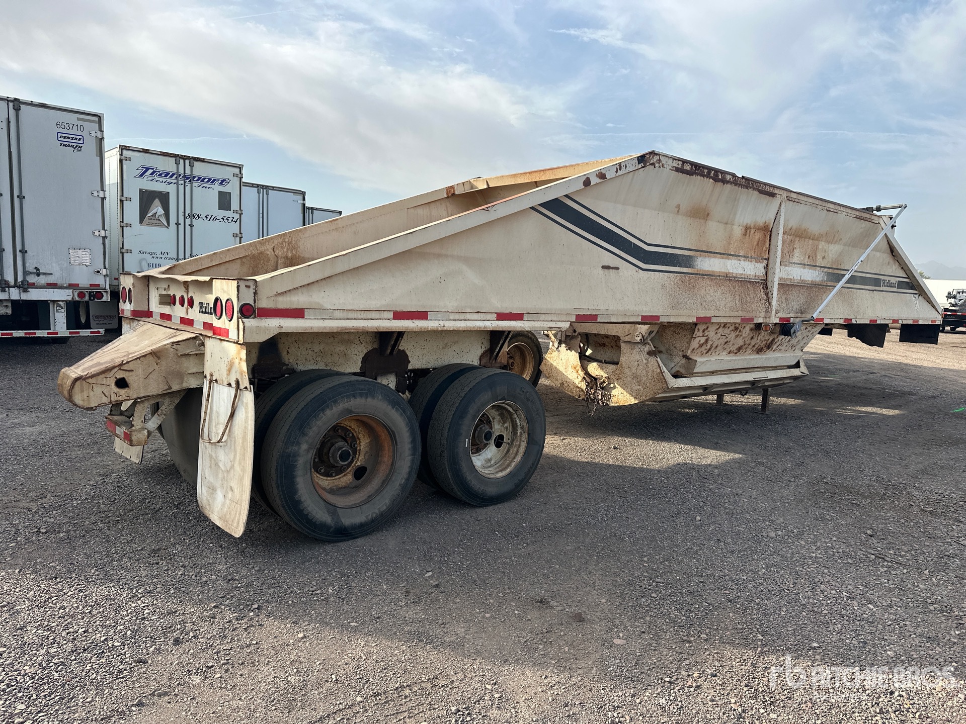 General Appearance with Imagen: esquina trasera derecha