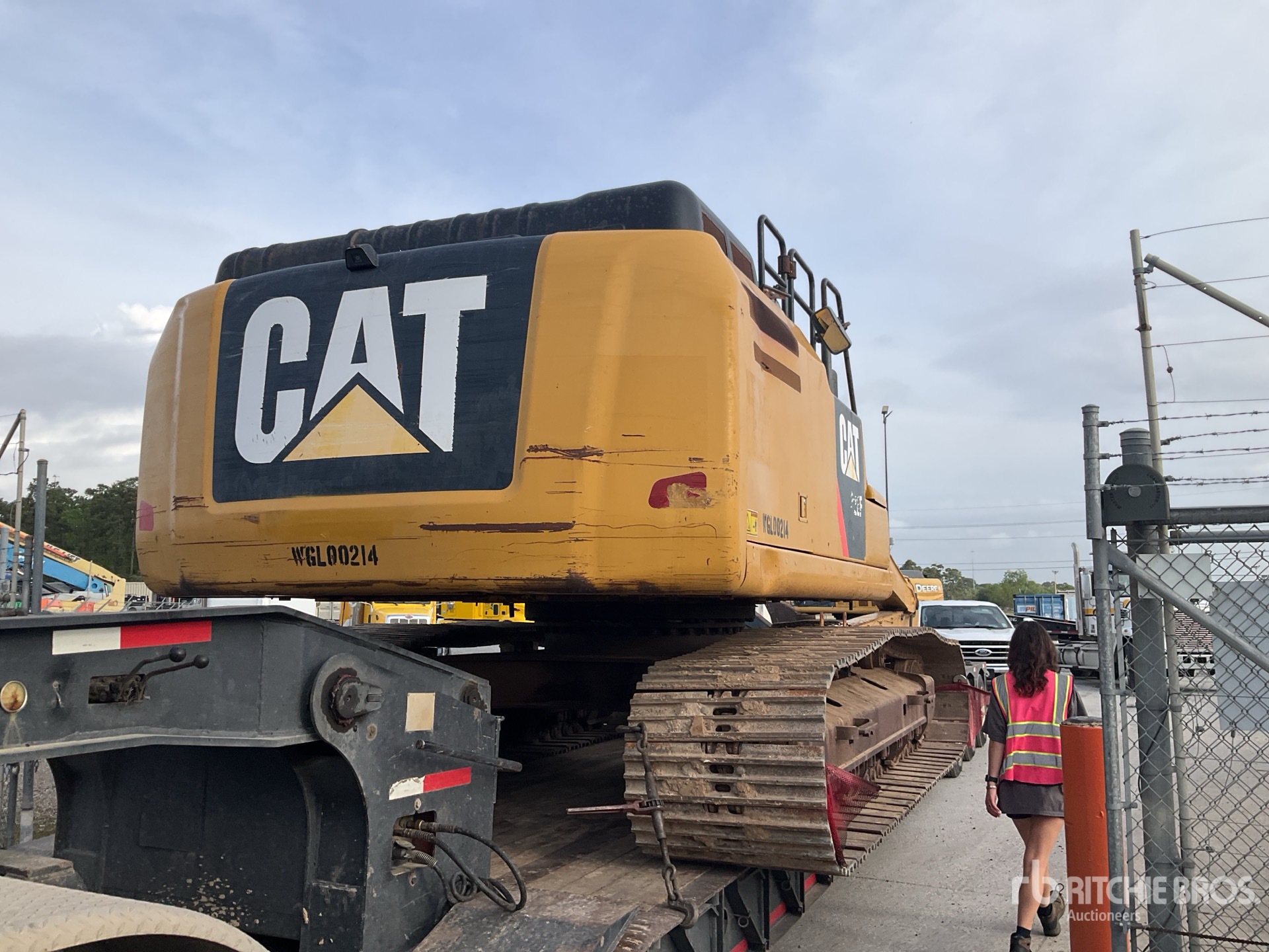 2015 Caterpillar 326F L