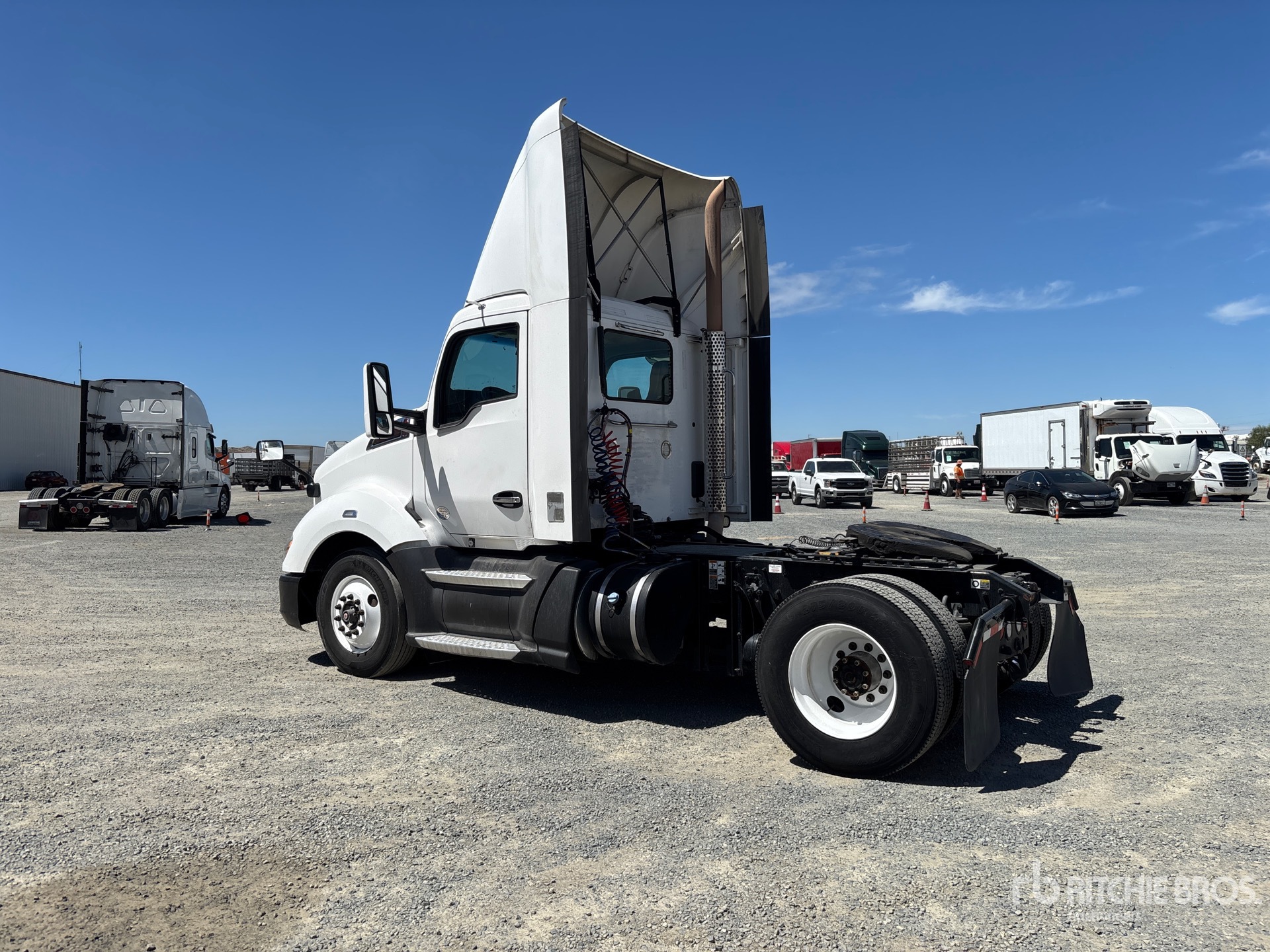 General Appearance with Imagen: esquina trasera izquierda