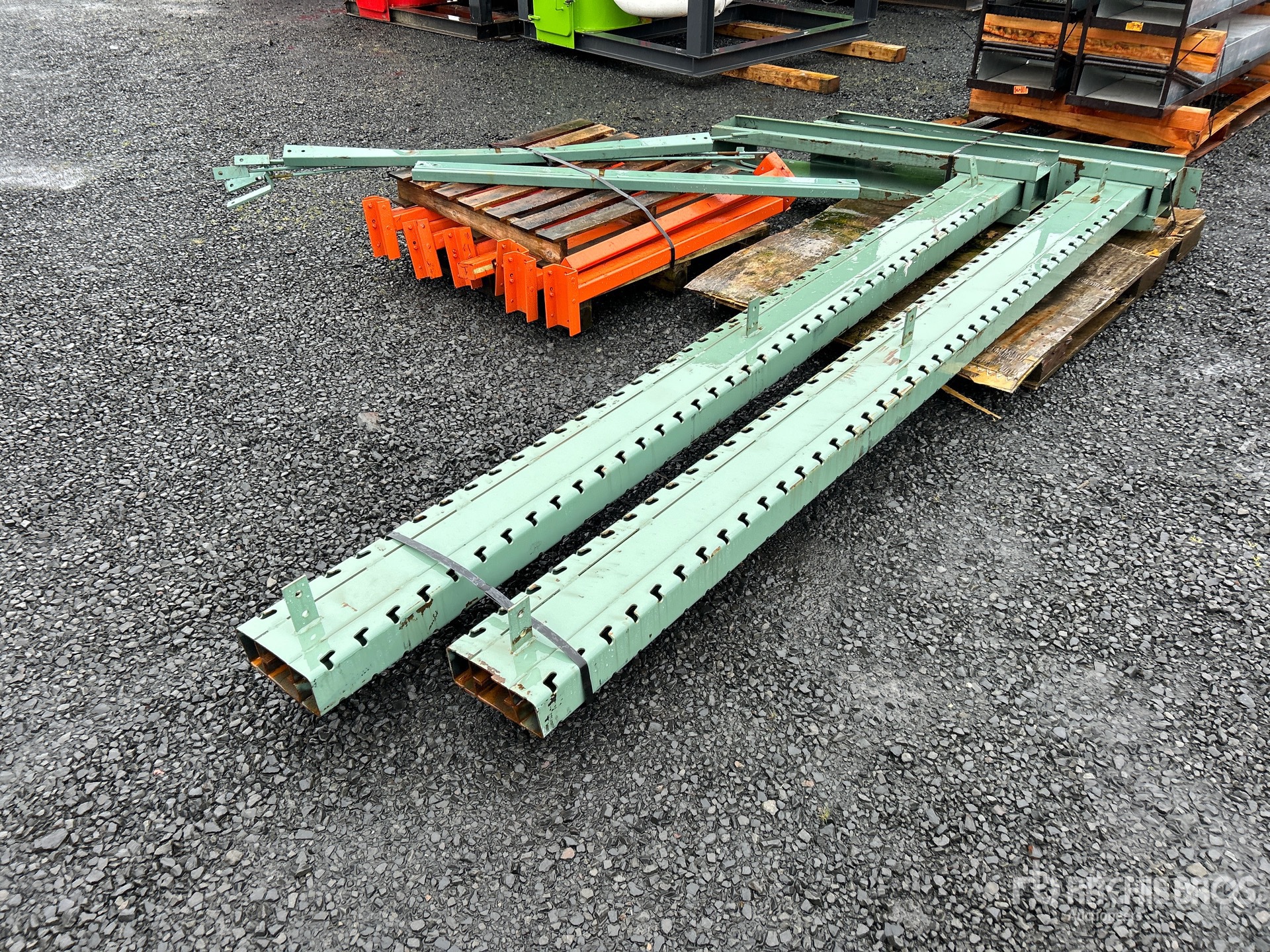 General Appearance with Image, coin arrière droit