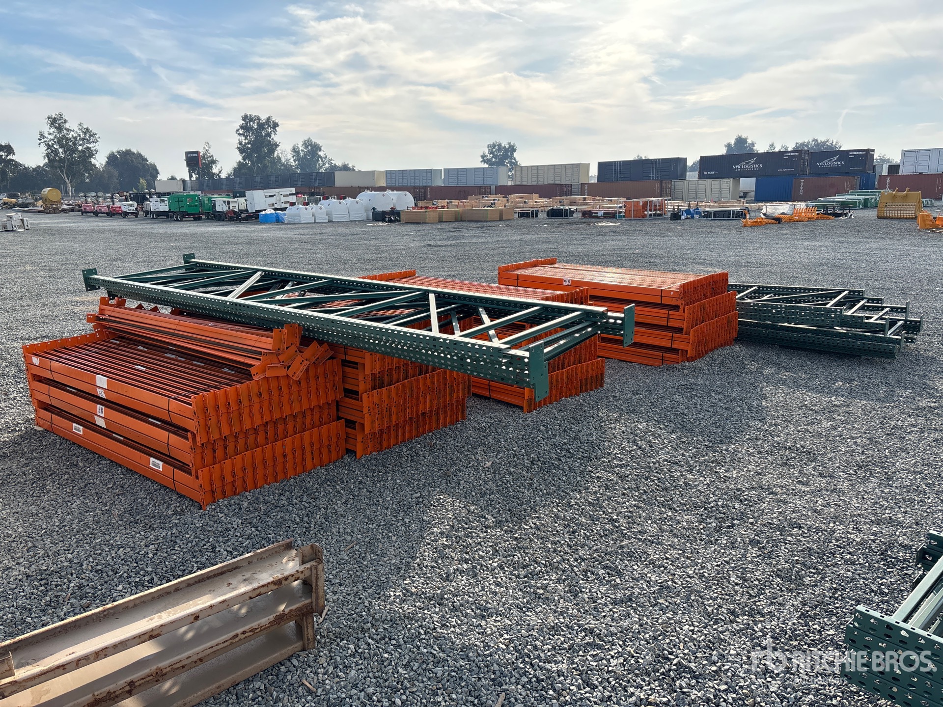 General Appearance with Bild, Ecke hinten rechts