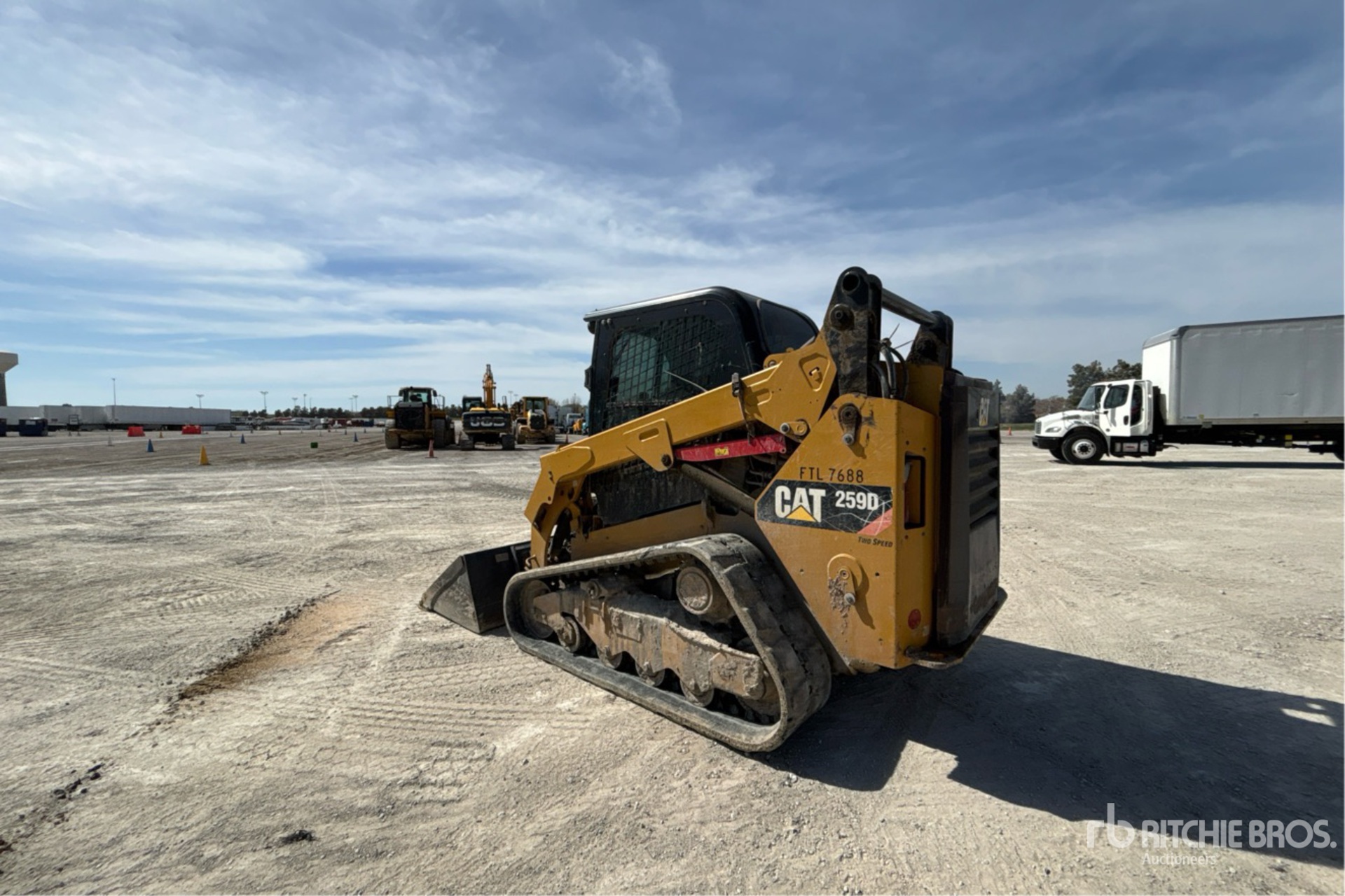 General Appearance with Foto, angolo posteriore sinistro