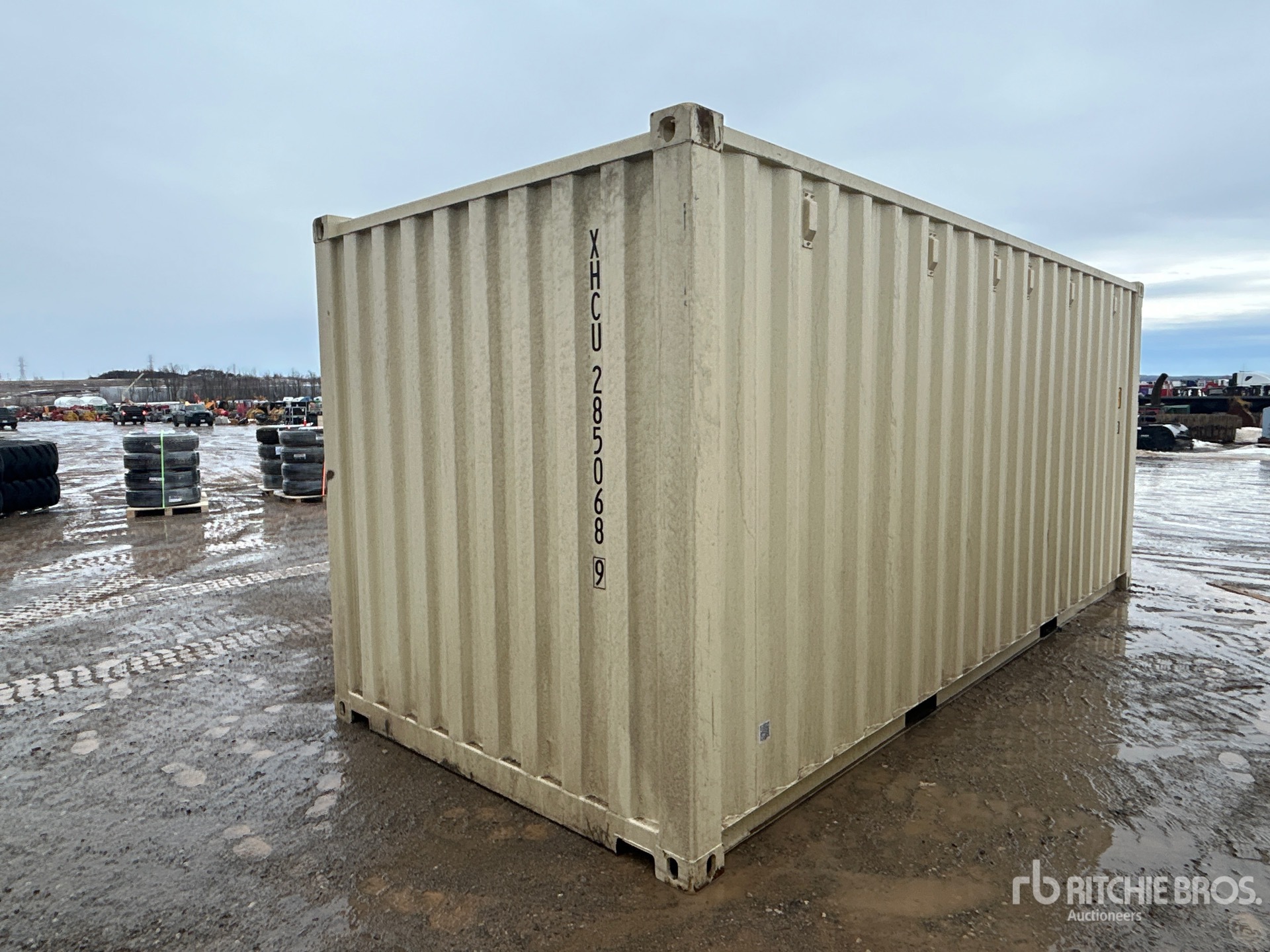 General Appearance with Picture, Right Rear Corner