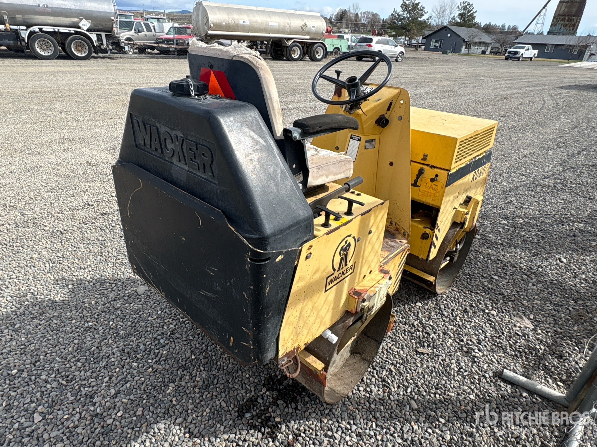 General Appearance with Imagen: esquina trasera derecha