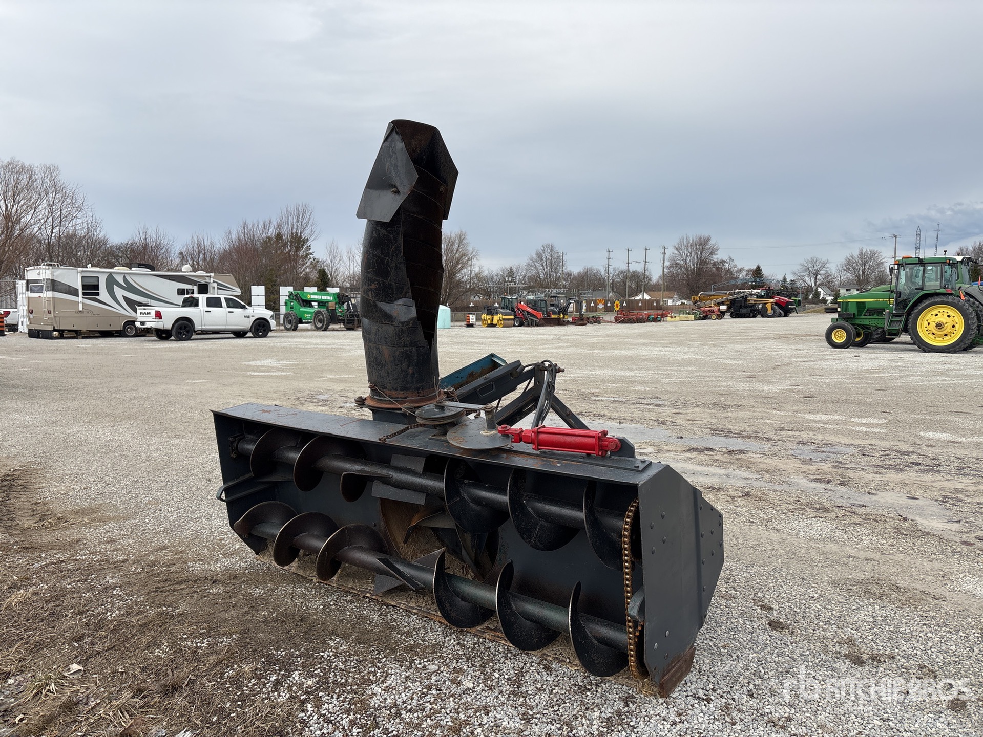 General Appearance with Featured Photo