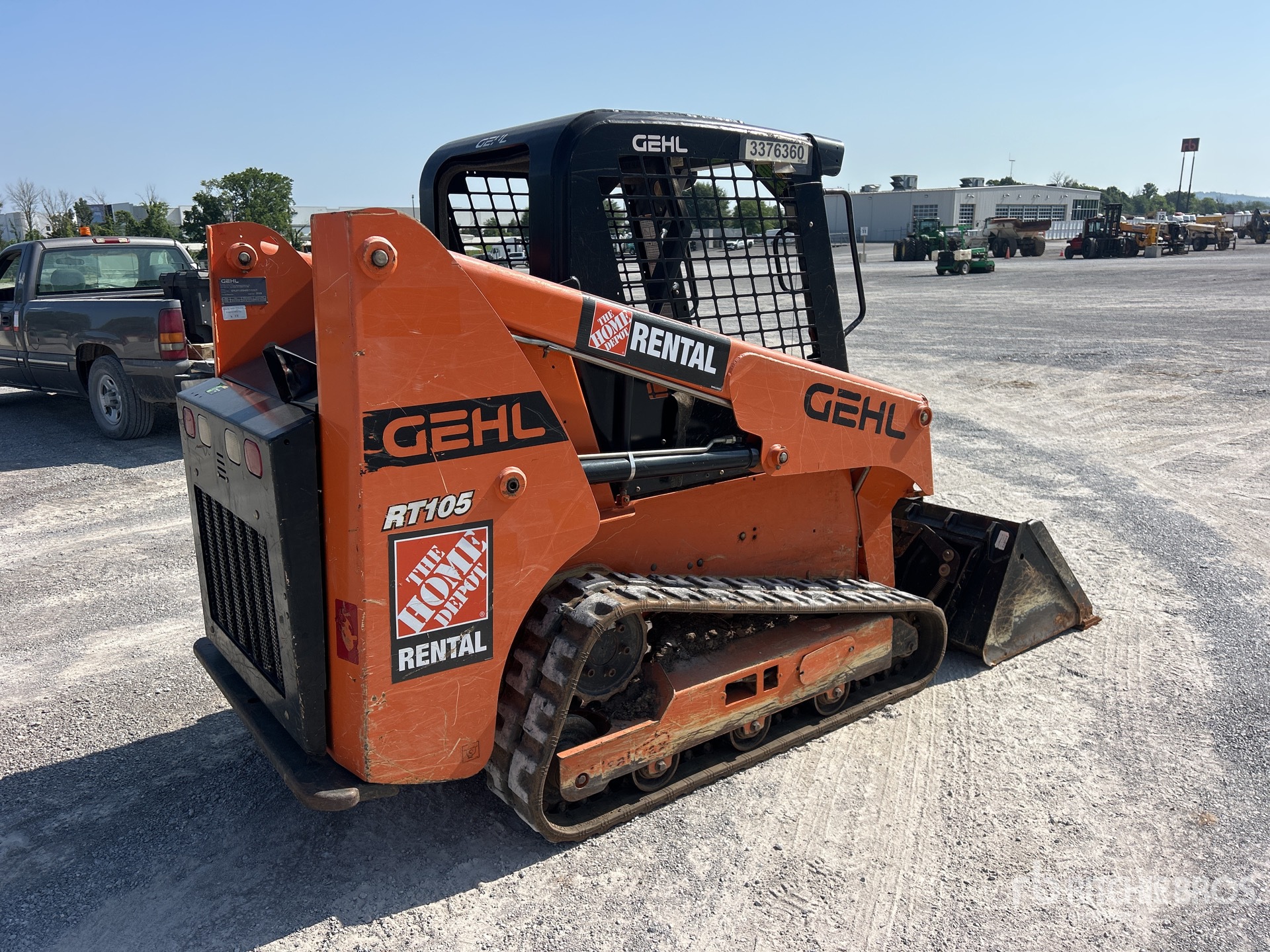 General Appearance with Picture, Right Rear Corner