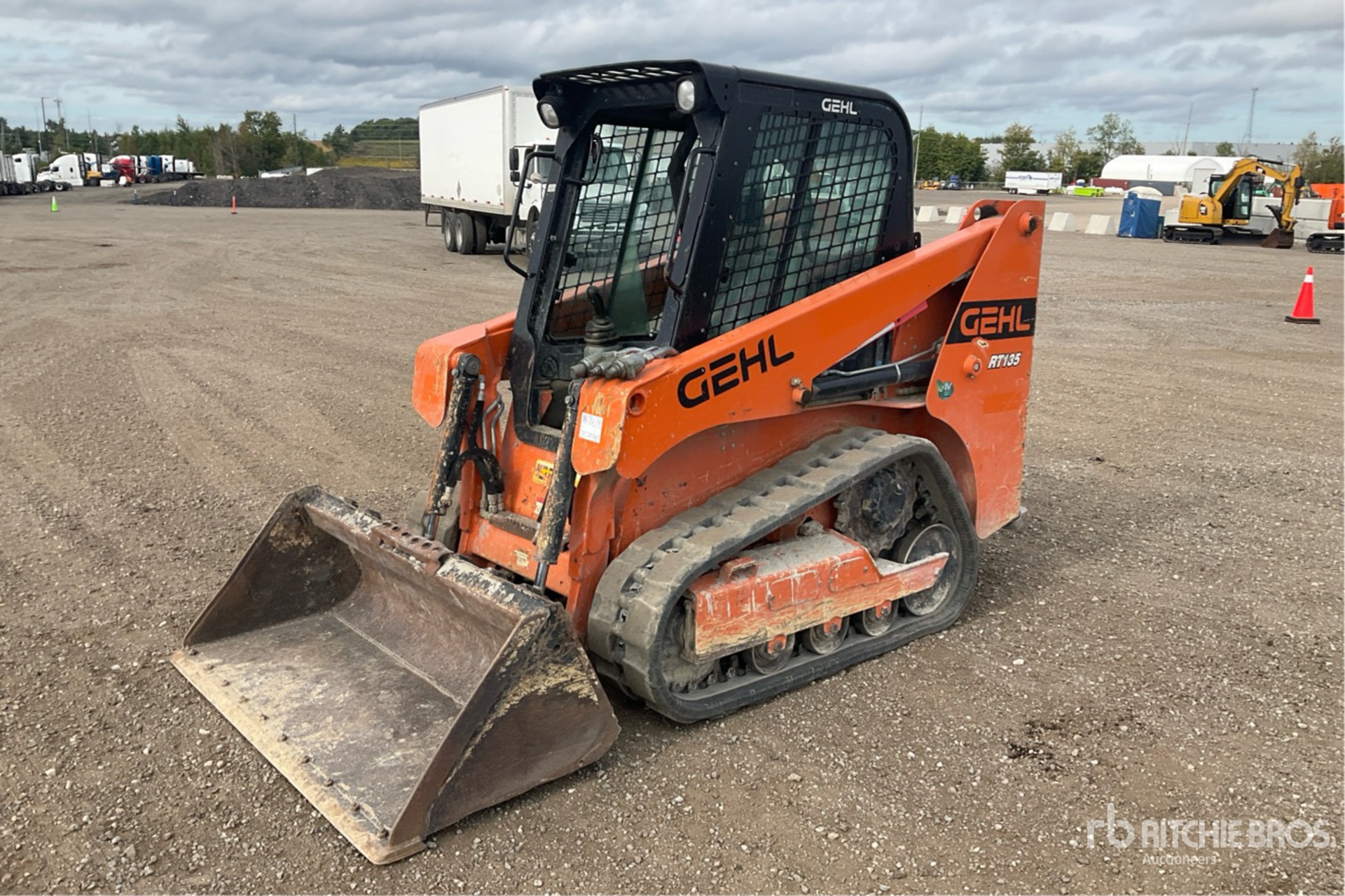 2021 Gehl RT135