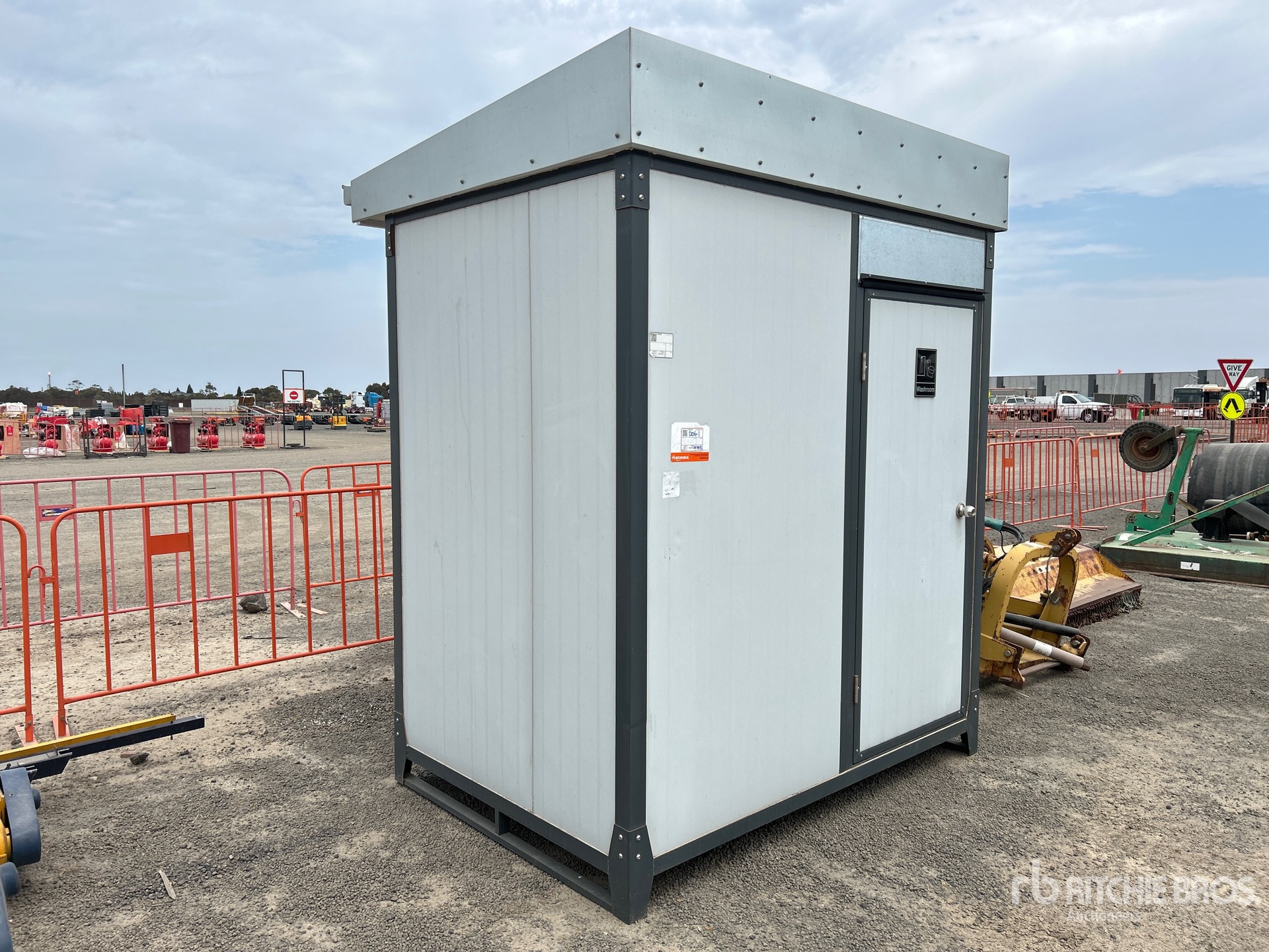 General Appearance with Picture, Right Front Corner