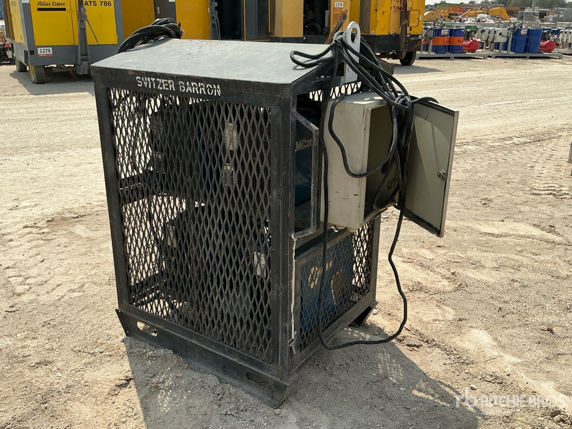 Aspect général with Image, coin avant droit