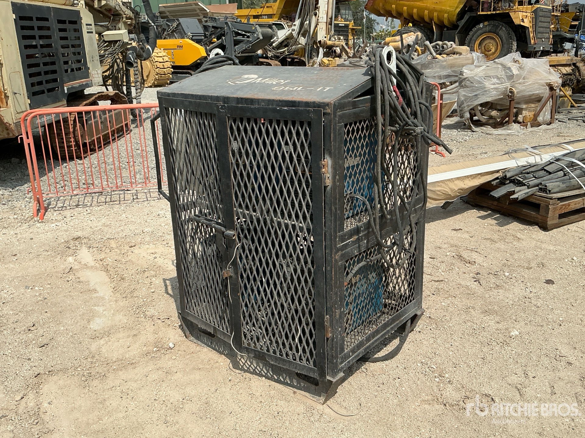 Aspect général with Image, coin arrière gauche