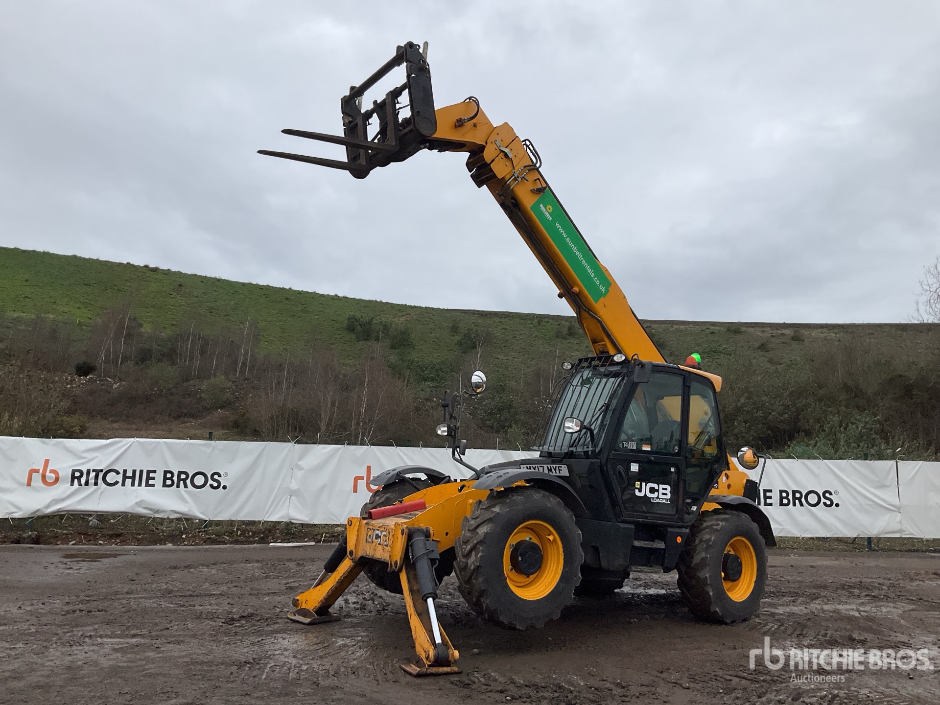 General Appearance with Featured Photo