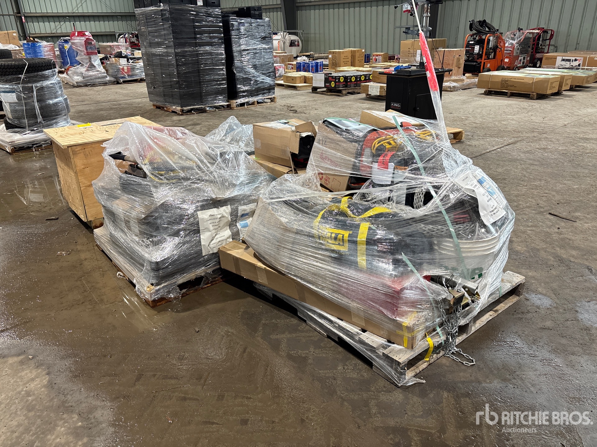 General Appearance with Bild, Ecke vorne rechts