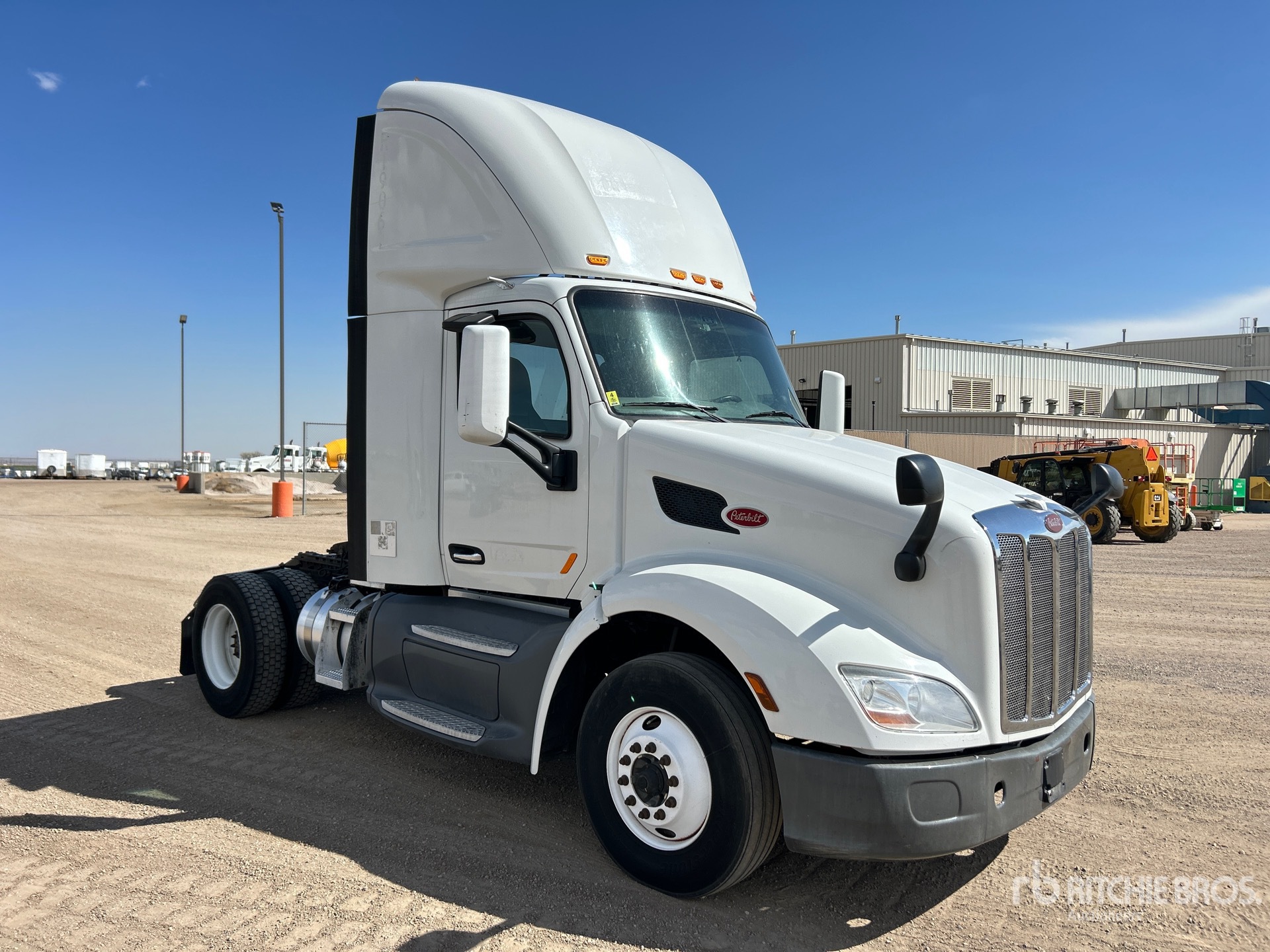 General Appearance with Imagen: esquina delantera derecha