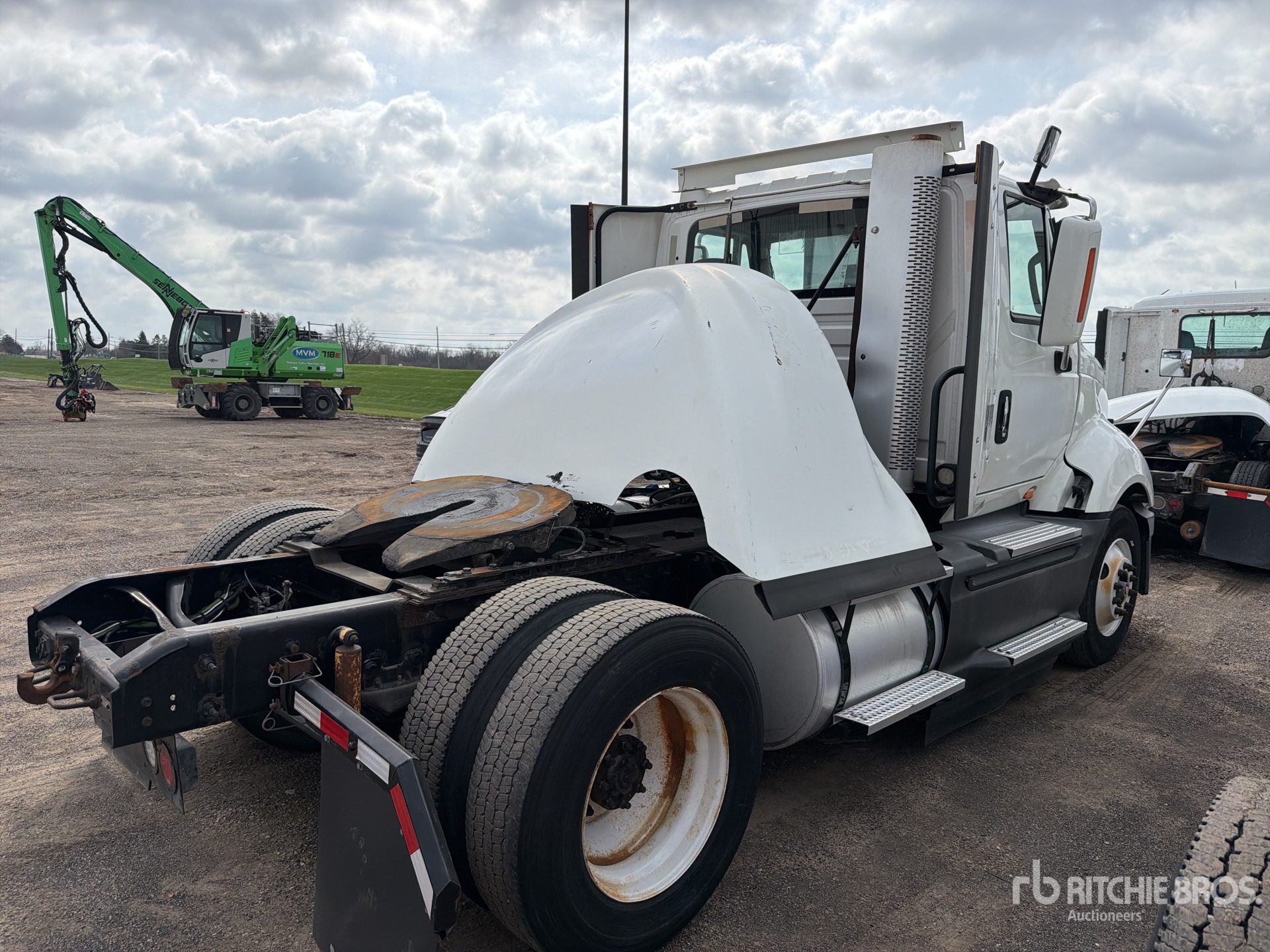 General Appearance with Picture, Right Rear Corner