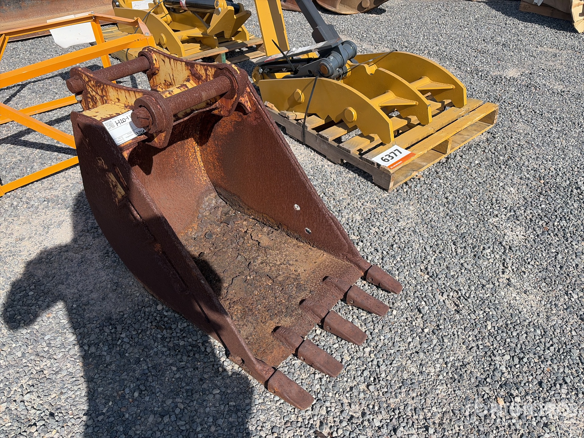 General Appearance with Foto, angolo anteriore destro