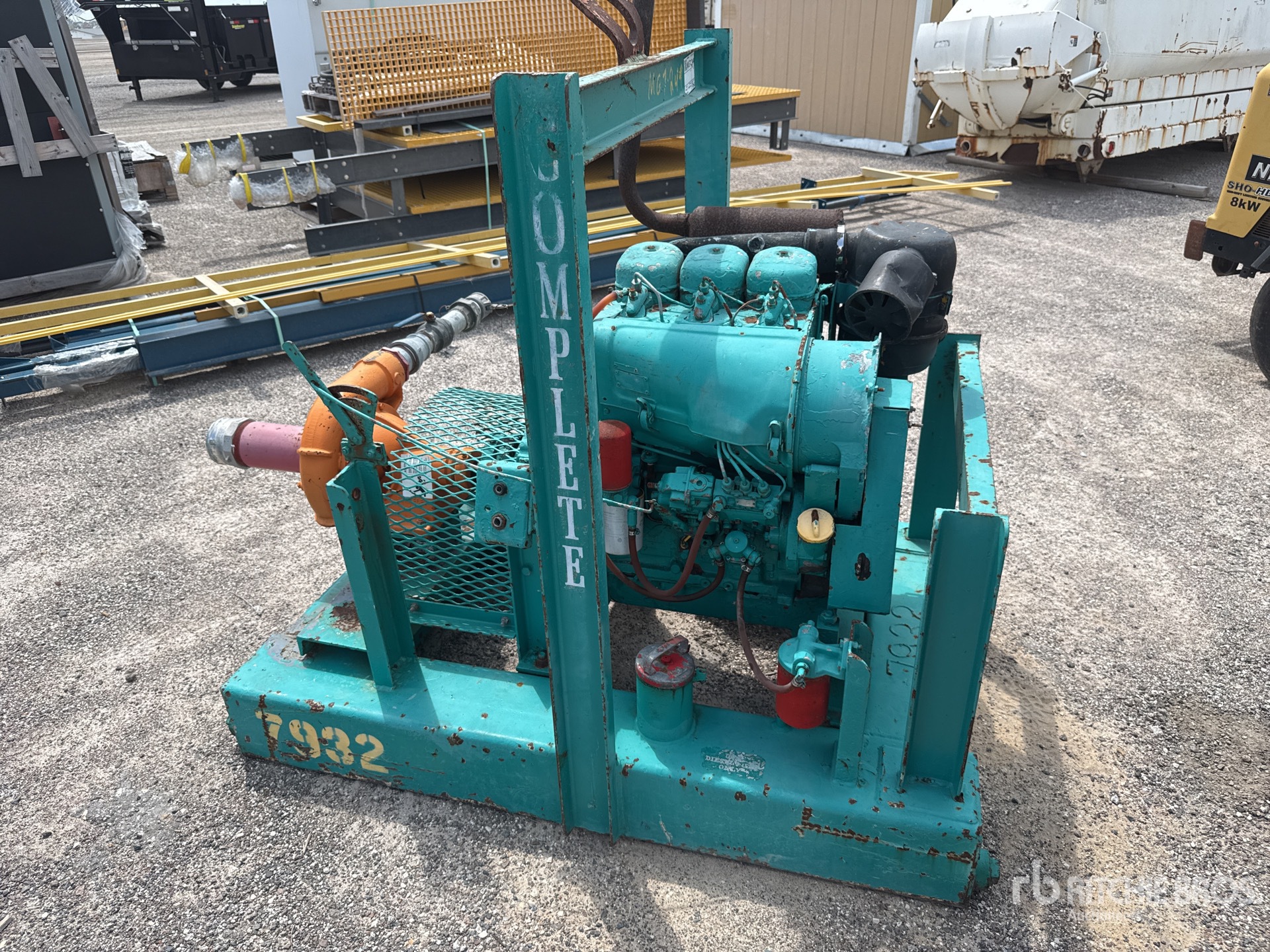 General Appearance with Bild, Ecke hinten rechts