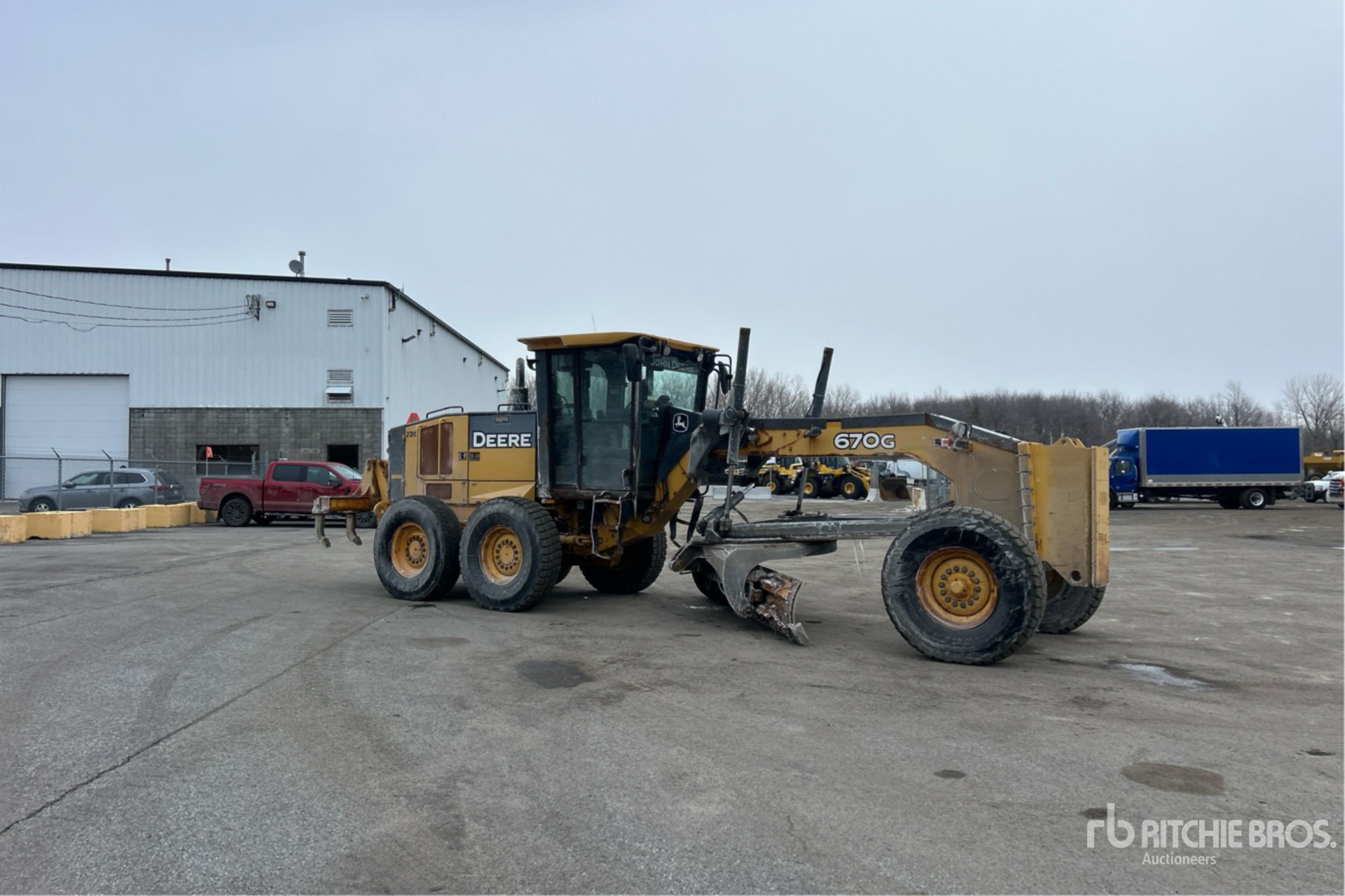 2013 John Deere 670G