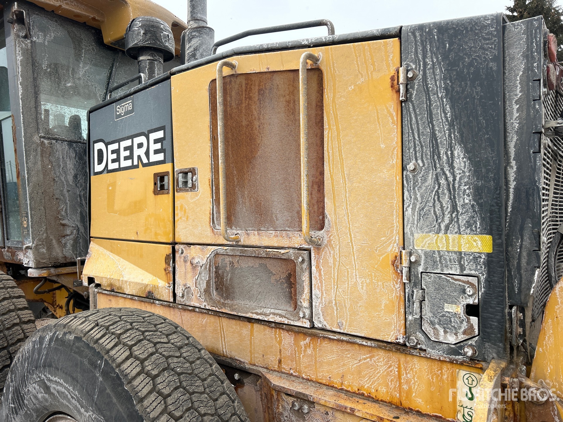 2013 John Deere 670G