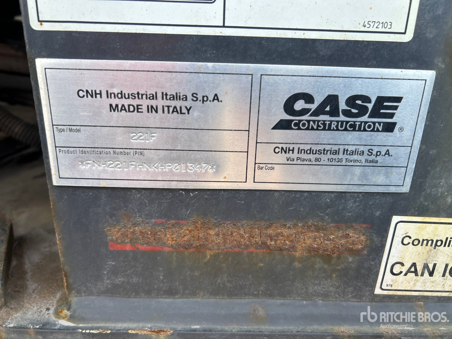 2019 Case 221F