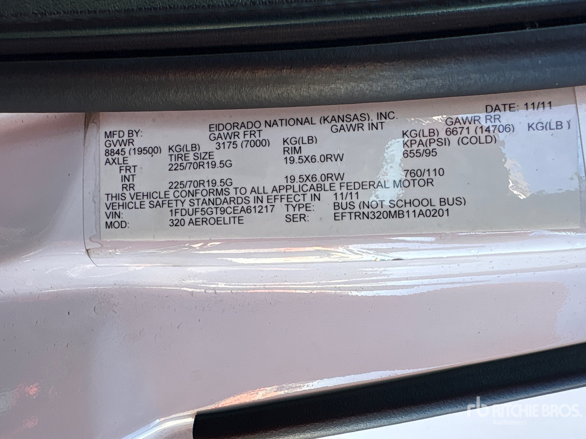 General Appearance with Numero seriale/numero d’identificazione del veicolo (VIN)