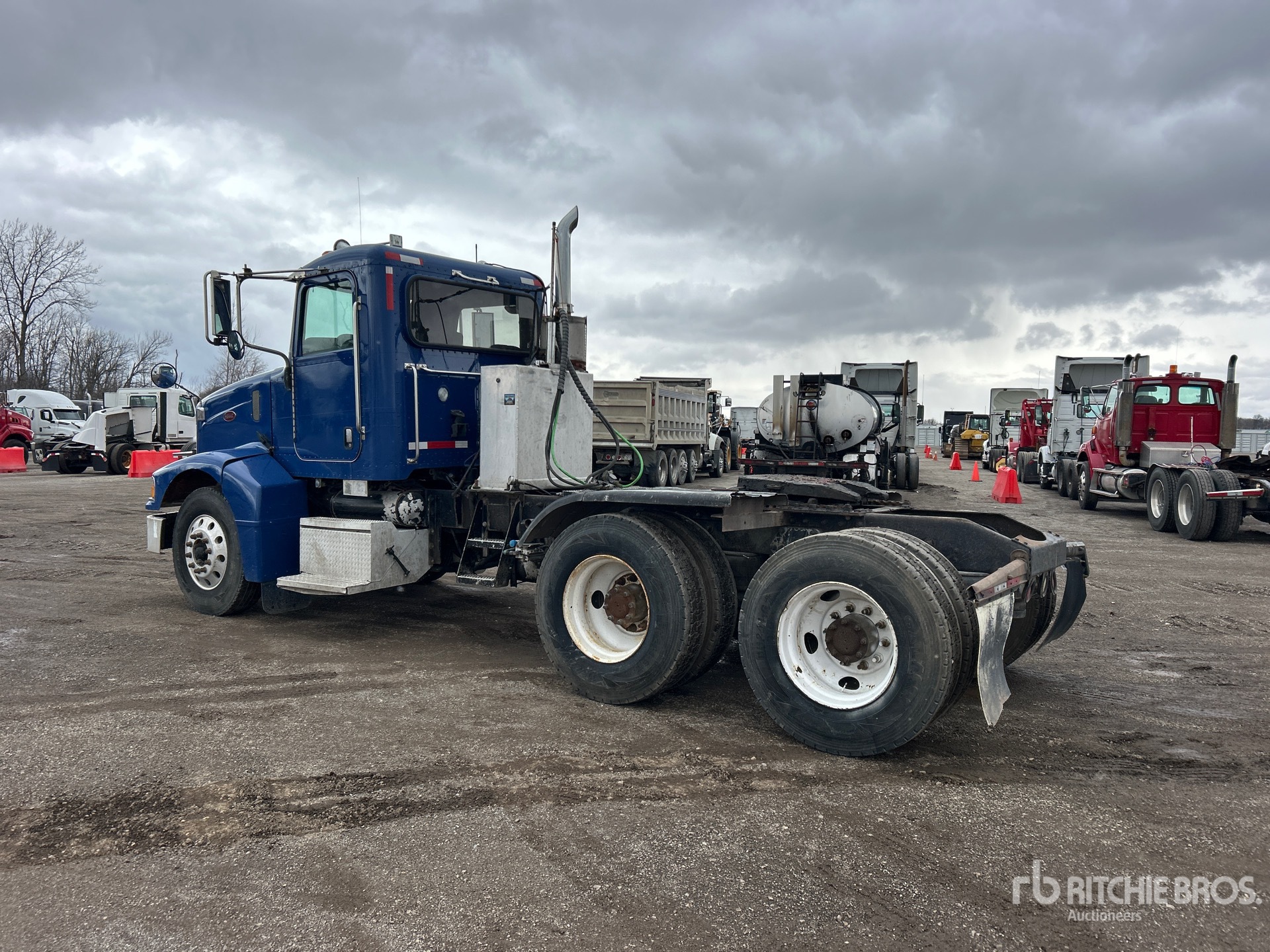 General Appearance with Imagen: esquina trasera izquierda