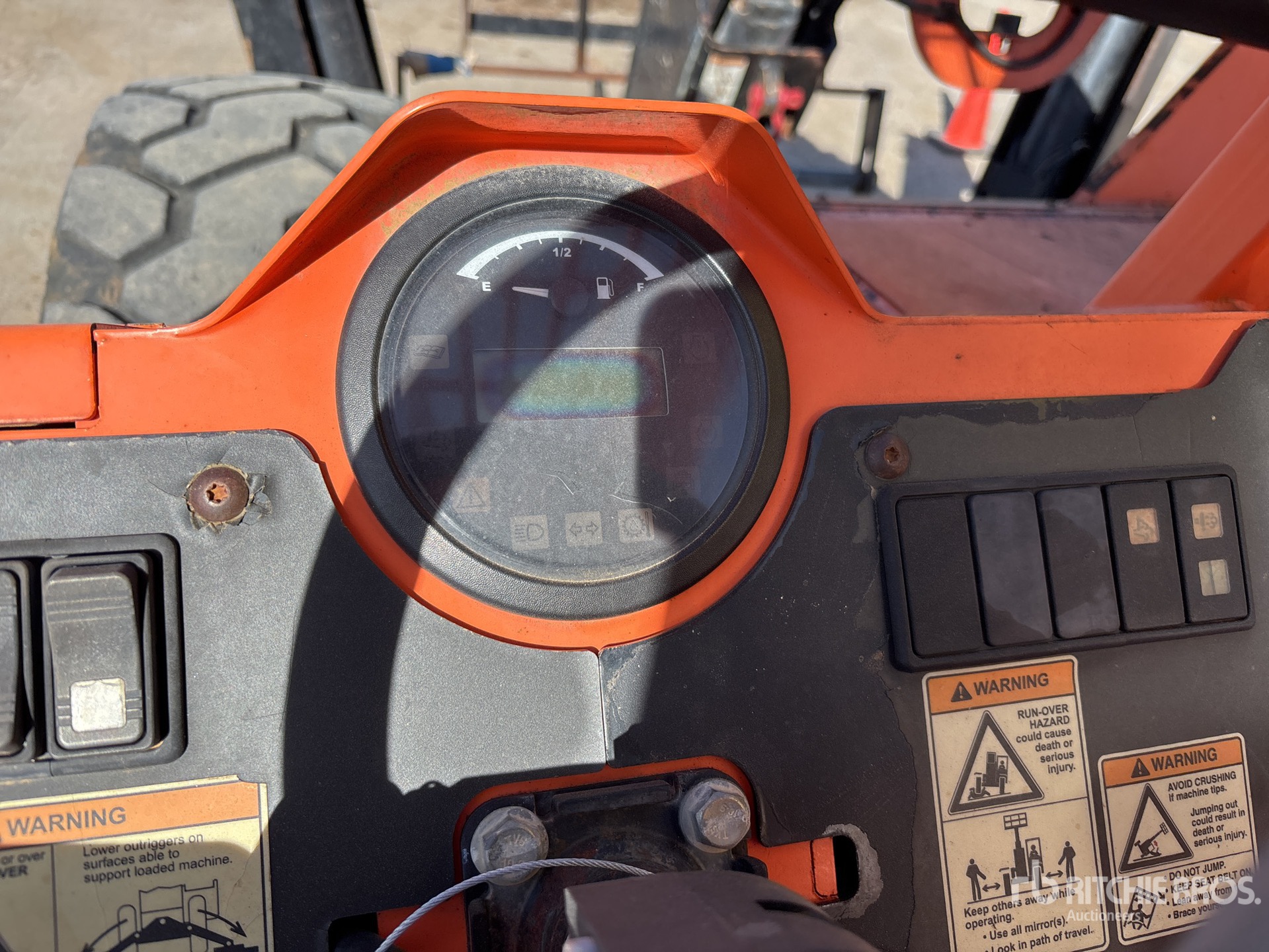 General Appearance with Hour Meter / Odometer