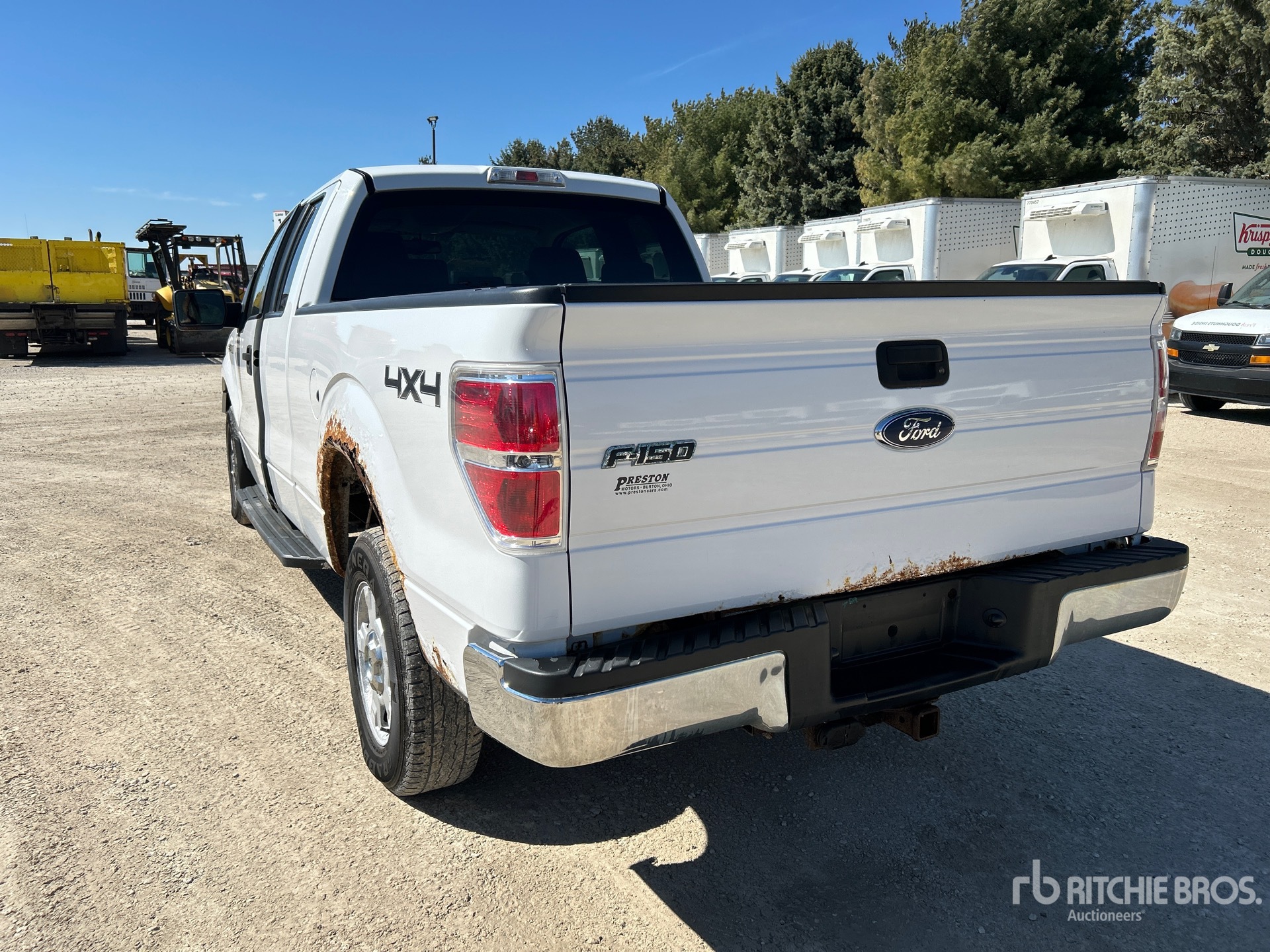 General Appearance with Picture, Left Rear Corner