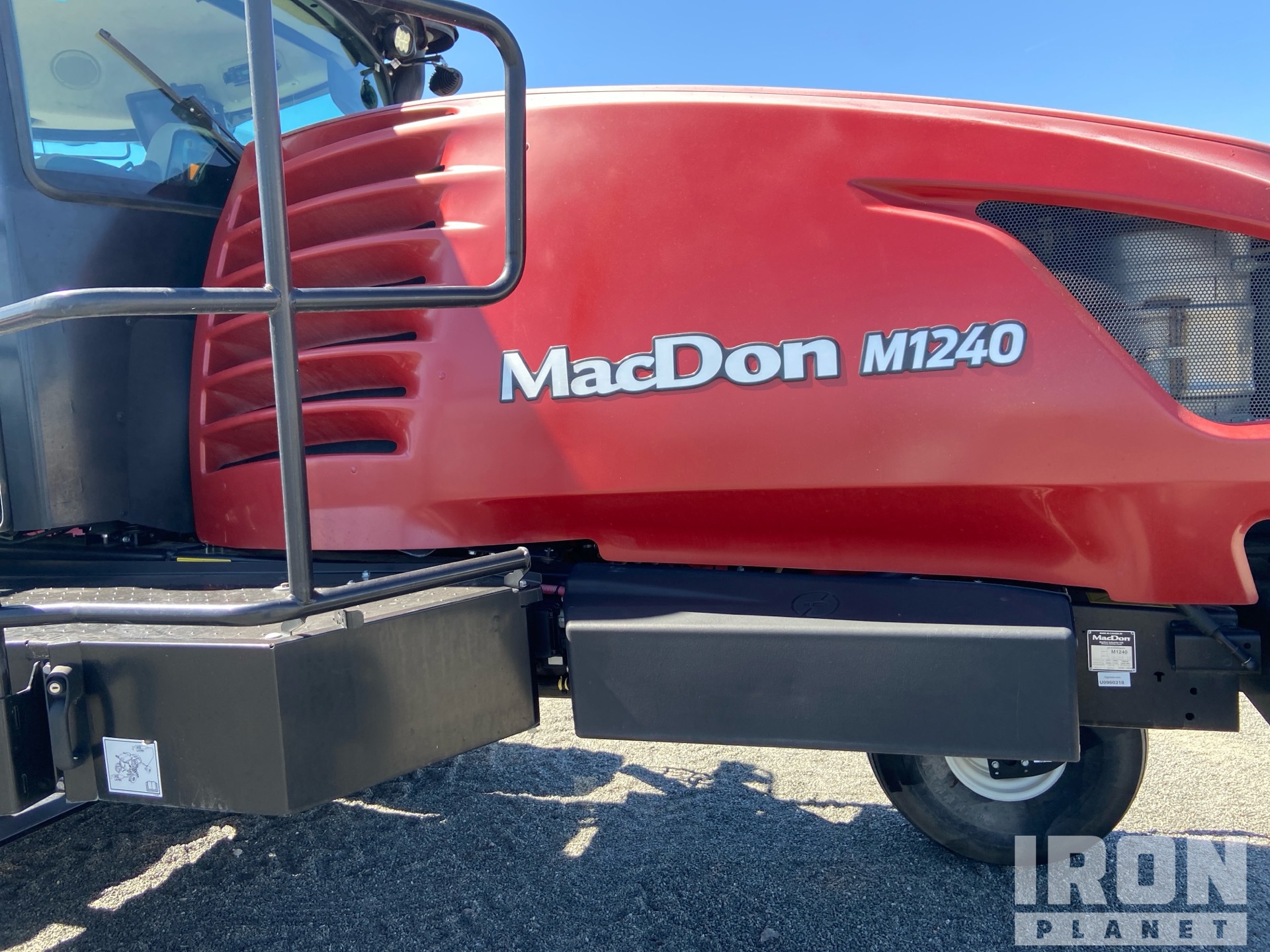 2017 Macdon M1240