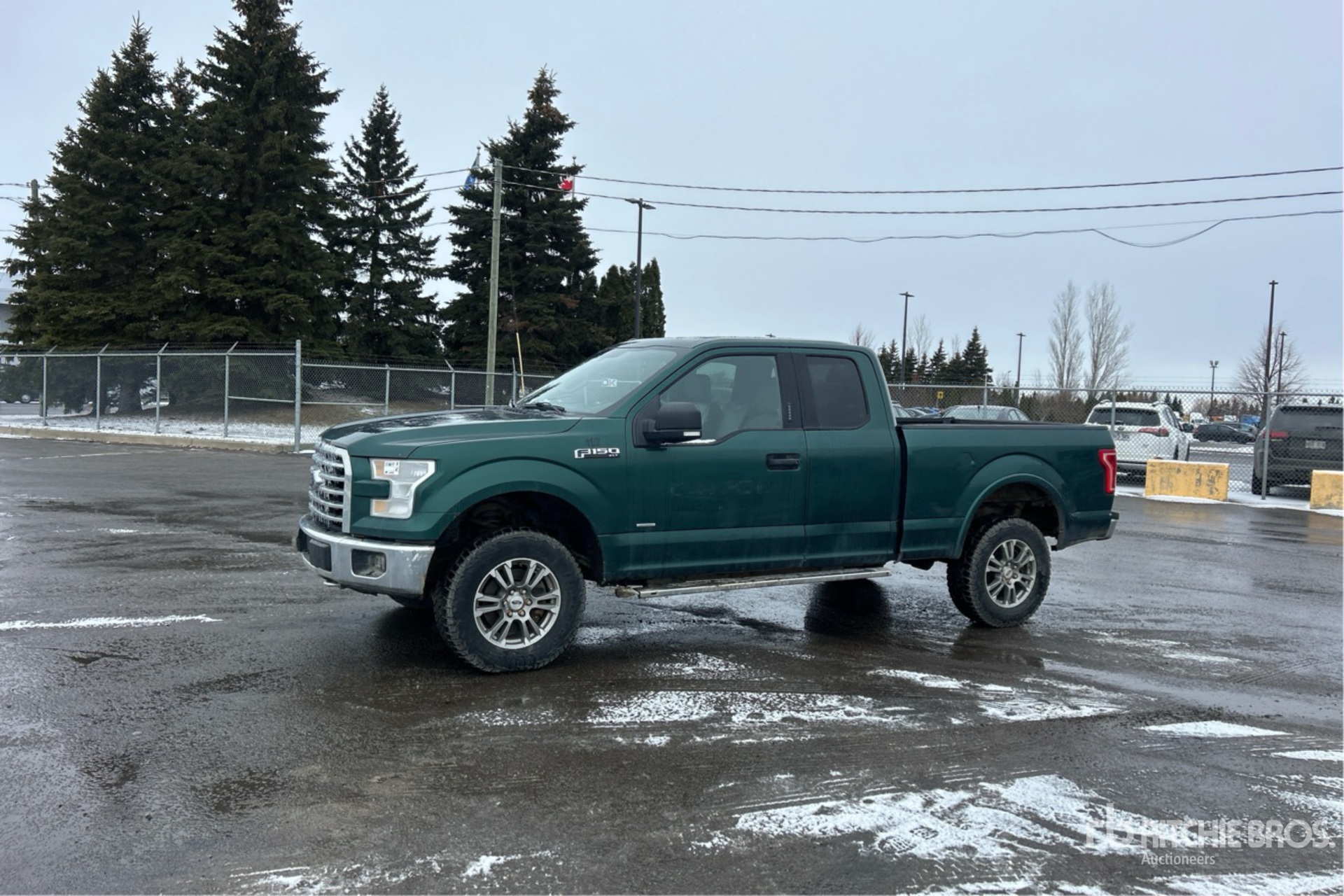 General Appearance with Picture, Left Front Corner