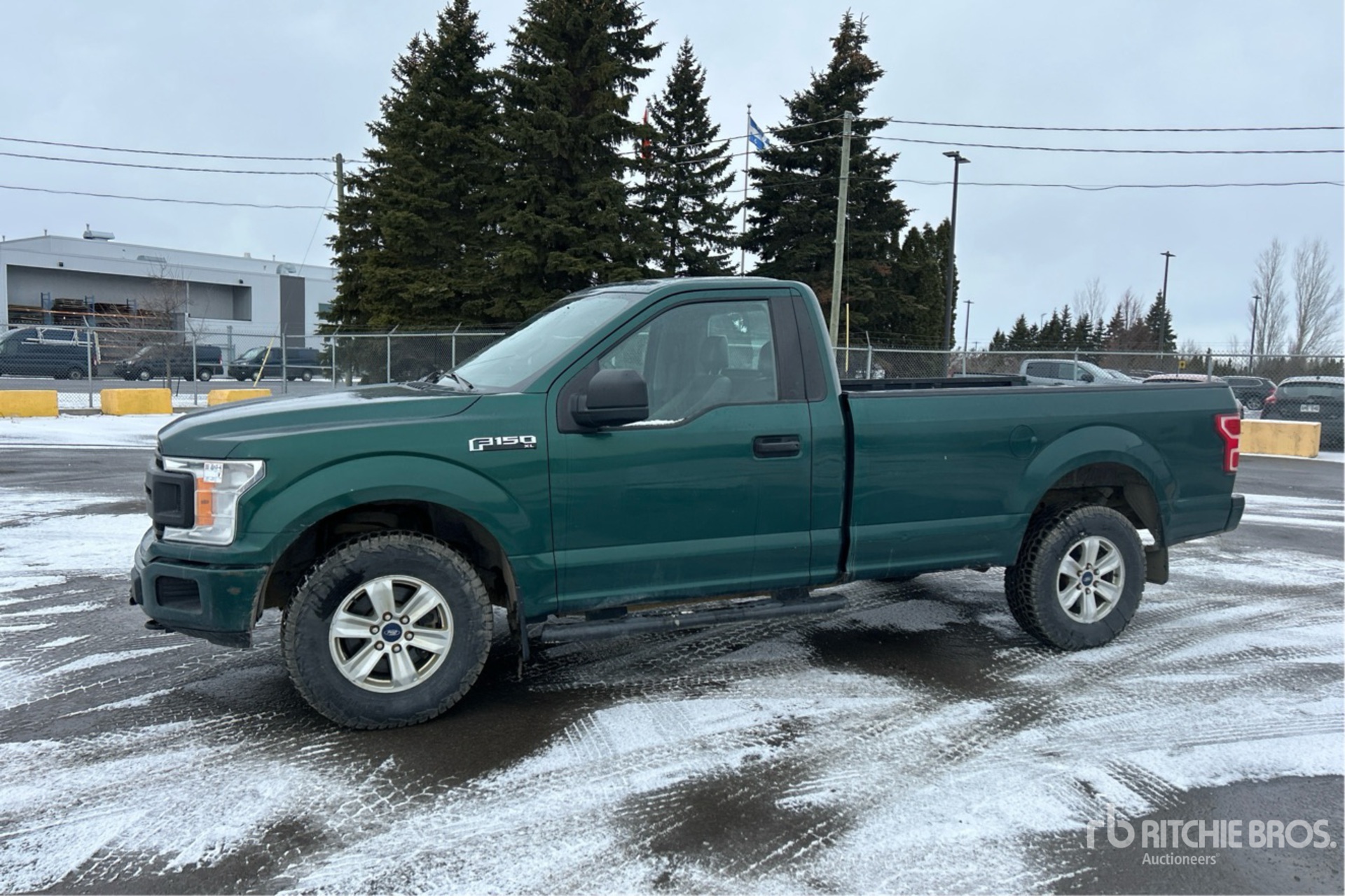 General Appearance with Picture, Left Front Corner