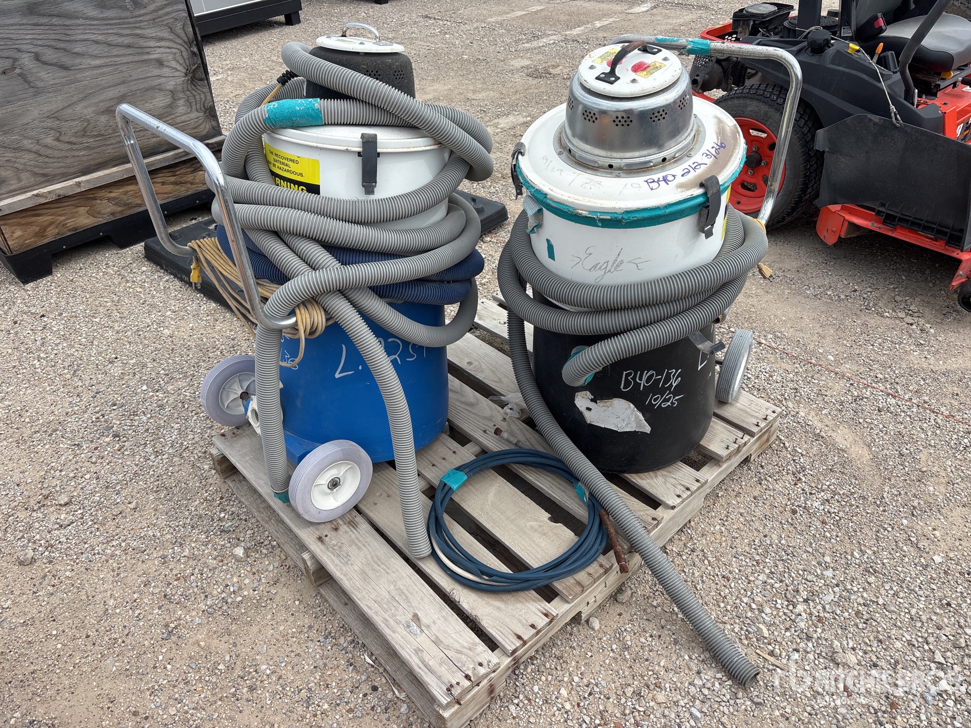 General Appearance with Foto, angolo anteriore sinistro