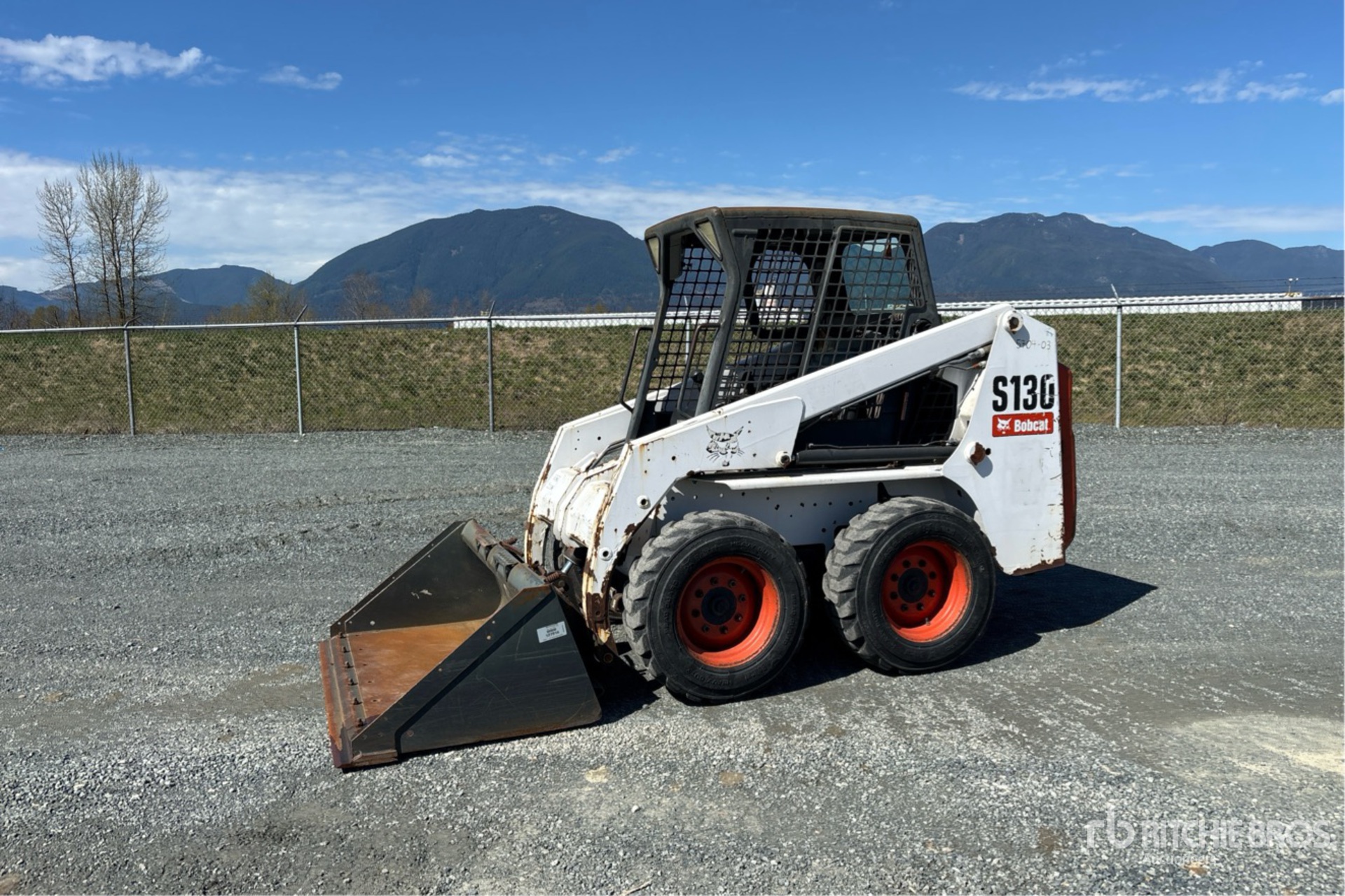 General Appearance with Bild, Ecke vorne links