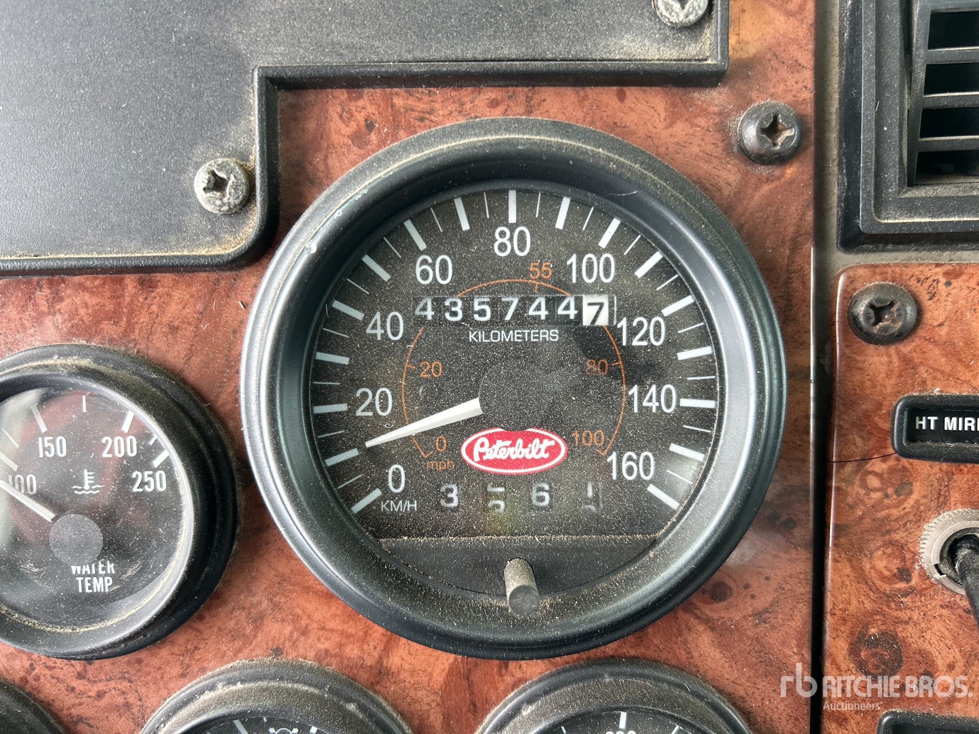 General Appearance with Hour Meter / Odometer