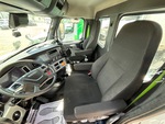 Cab with Seats/armrests