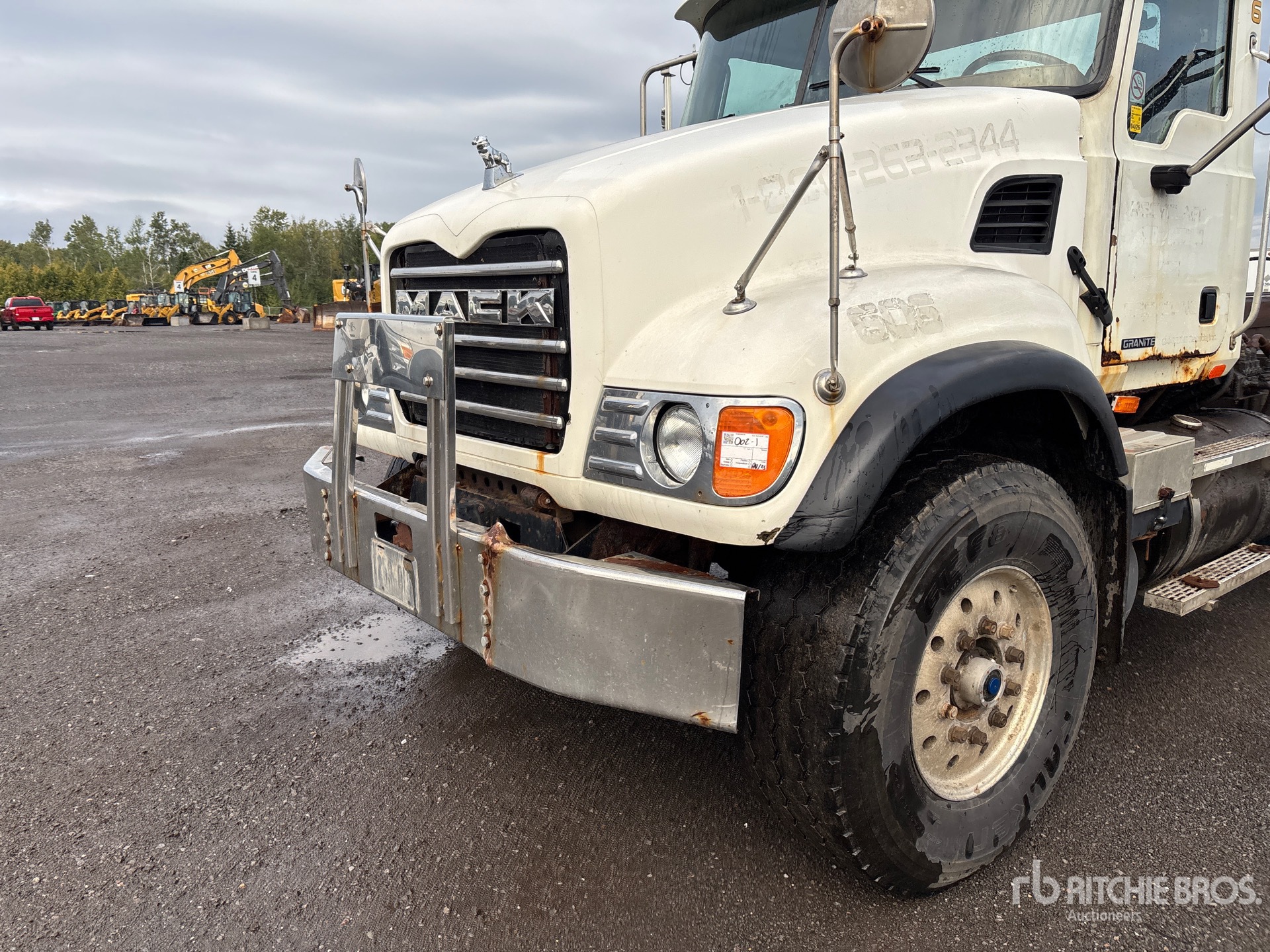 2005 Mack CV713 GRANITE