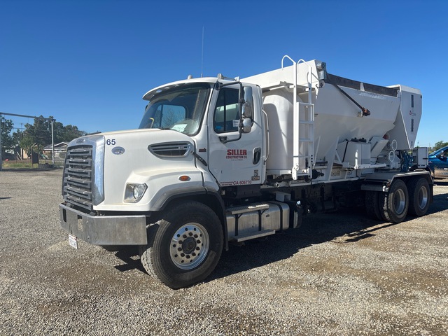 2023 Freightliner 108SD 6x4 Volumetric Mixer Truck