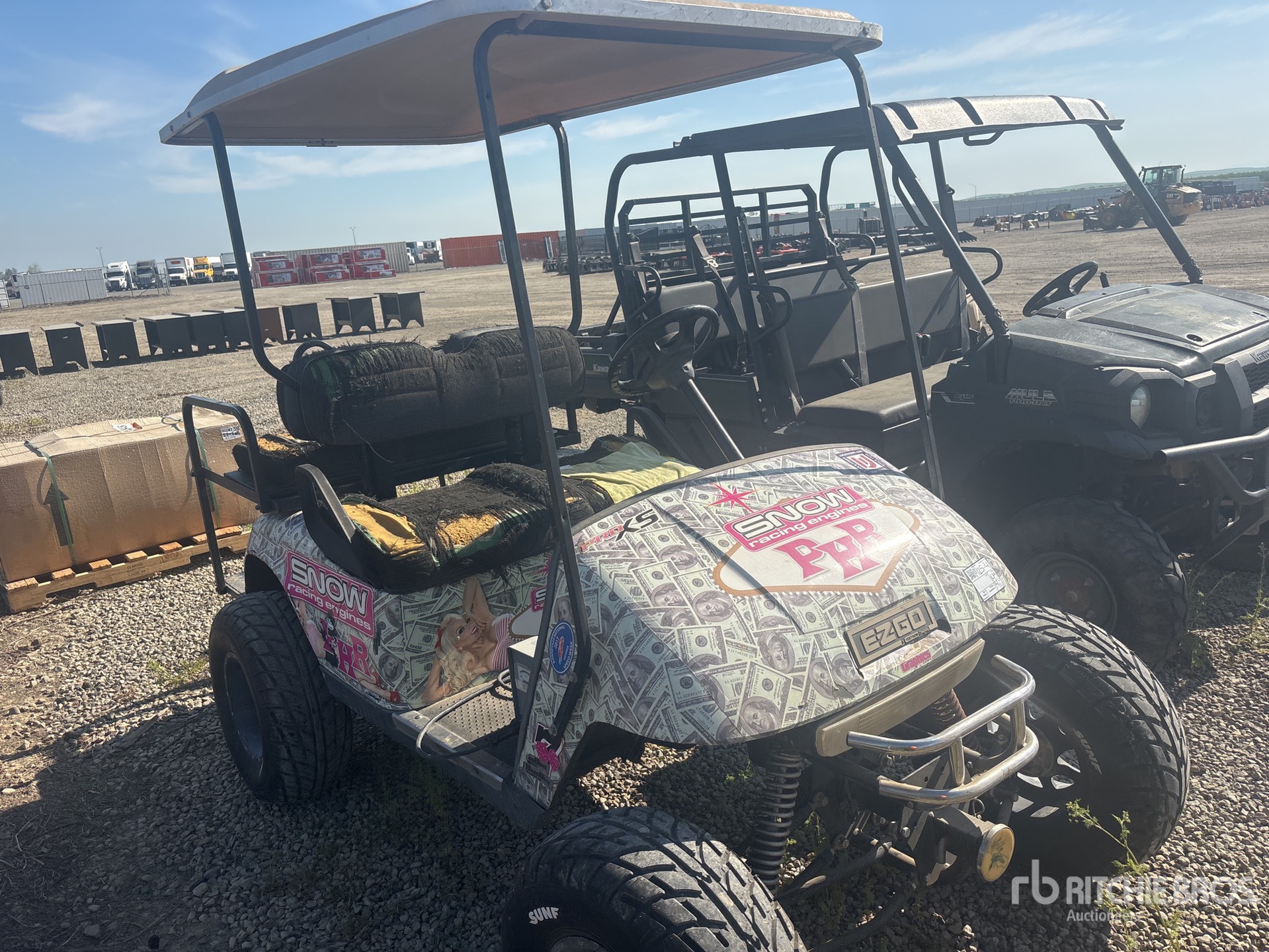 General Appearance with Foto, angolo anteriore destro