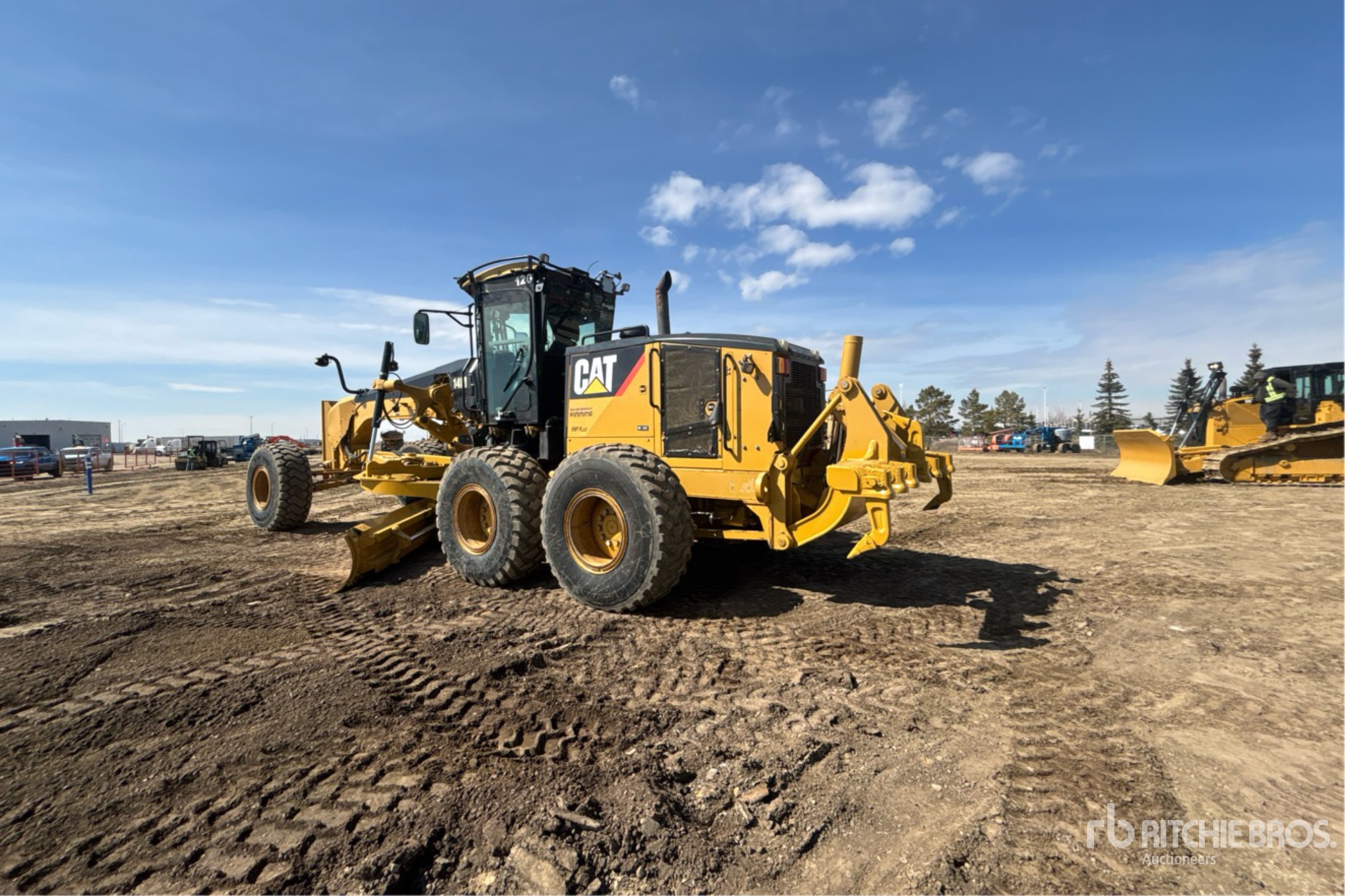 General Appearance with Bild, Ecke hinten links