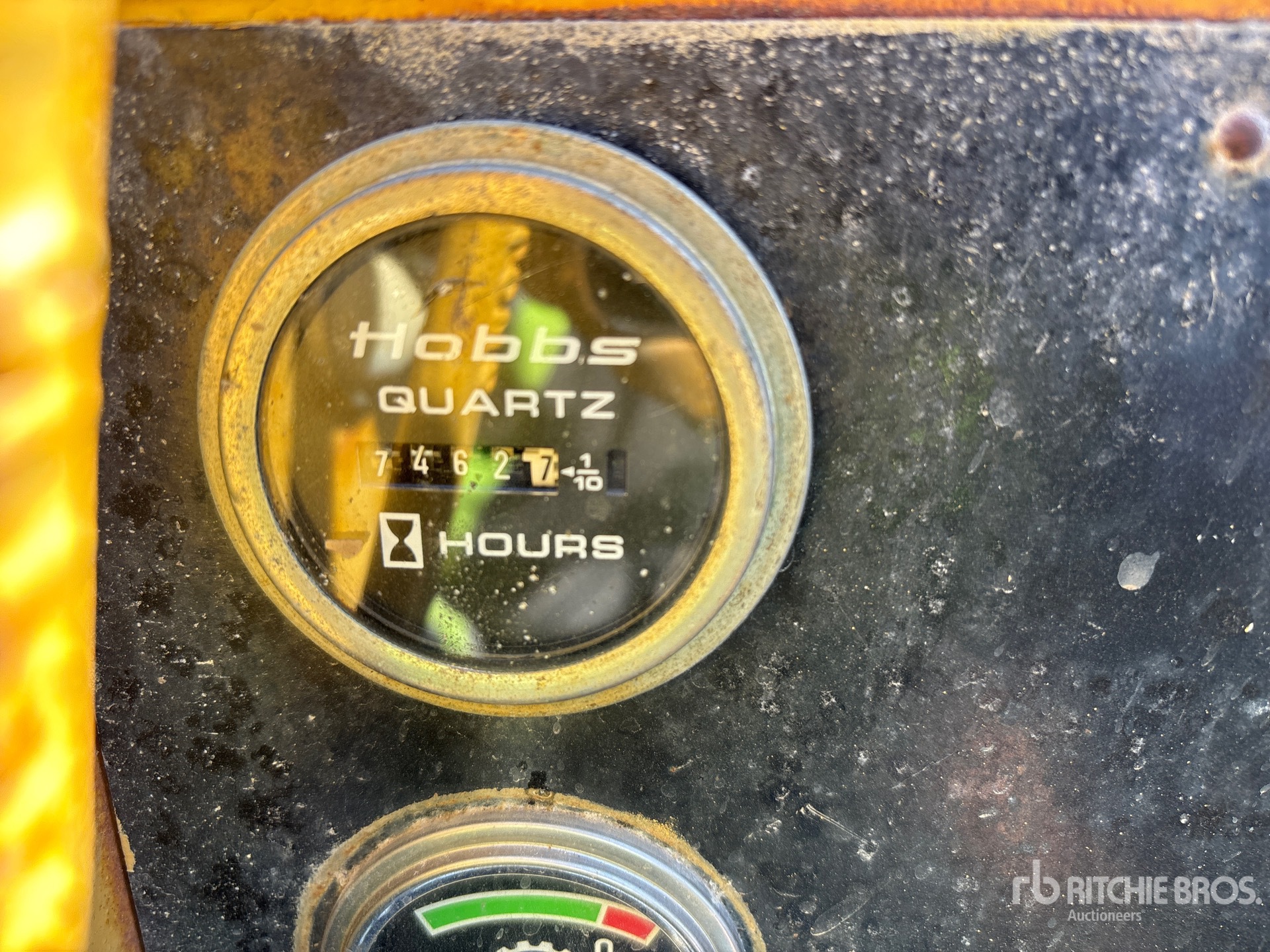 General Appearance with Hour Meter / Odometer