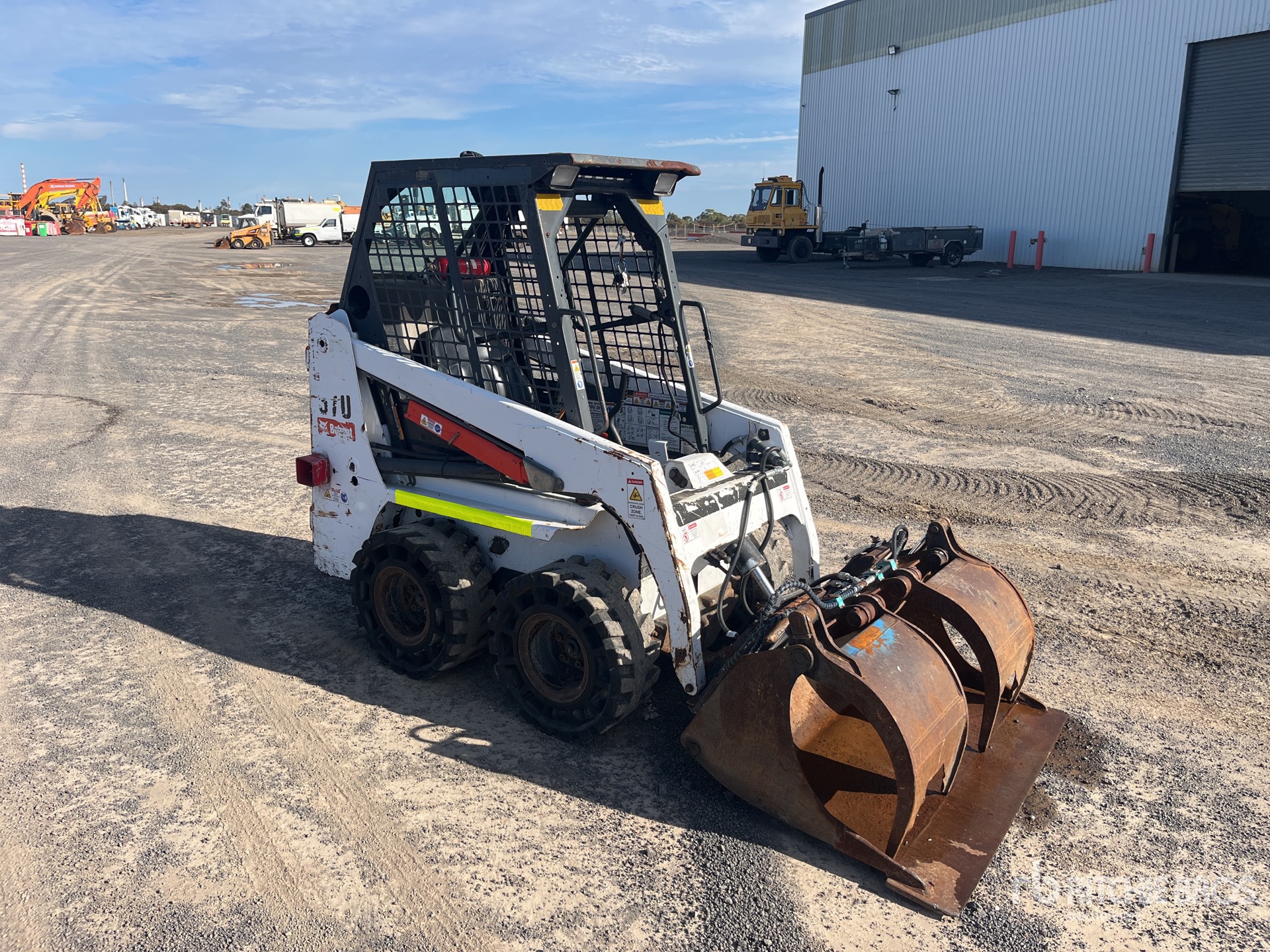 General Appearance with Picture, Right Front Corner