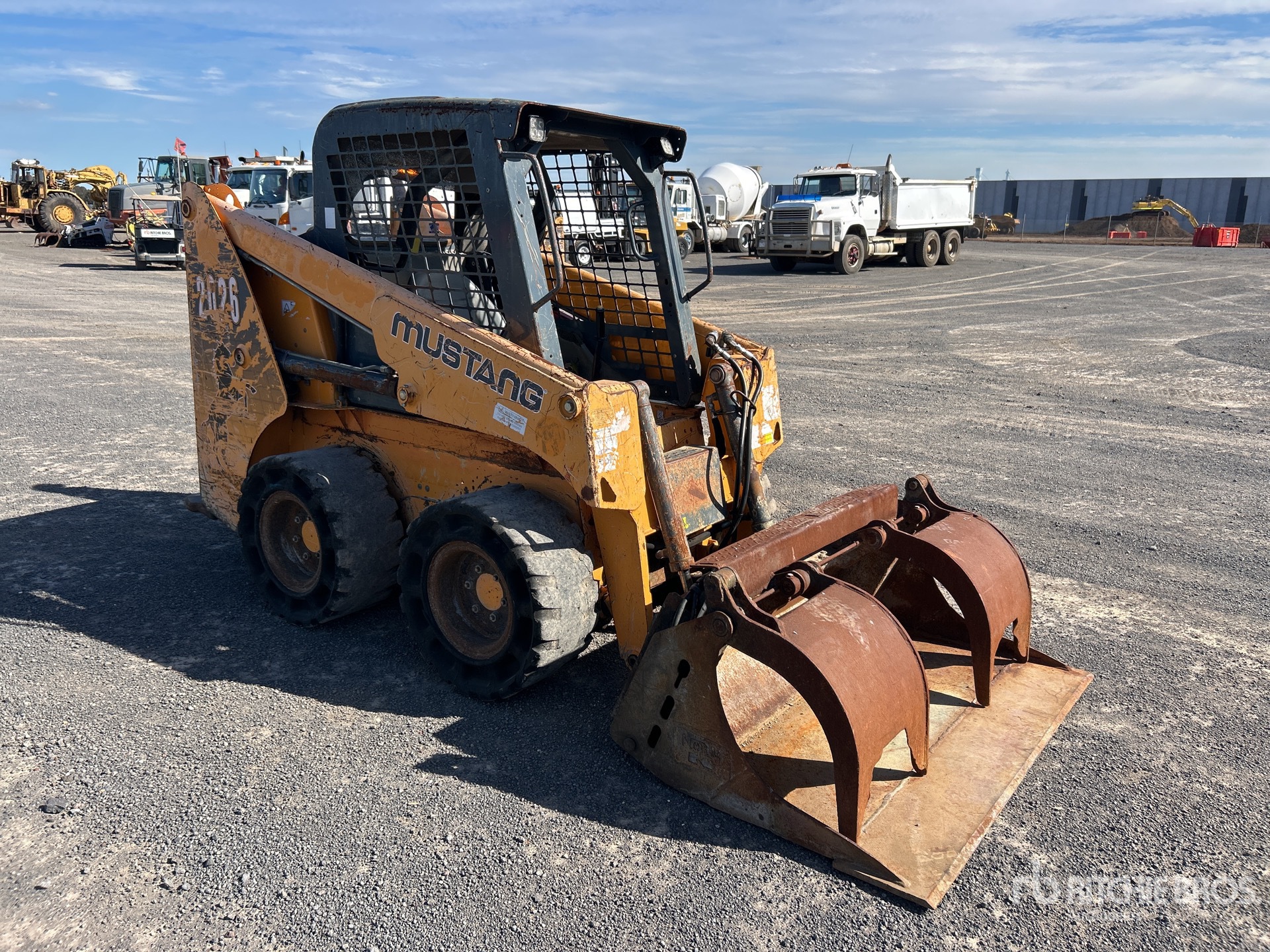 General Appearance with Picture, Right Front Corner