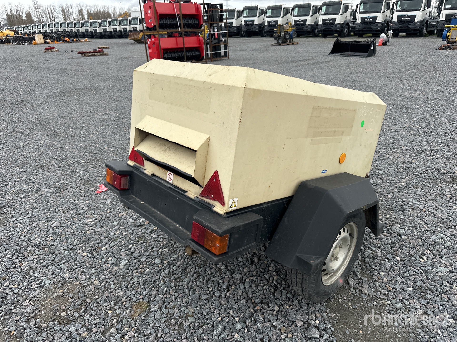 General Appearance with Picture, Right Rear Corner