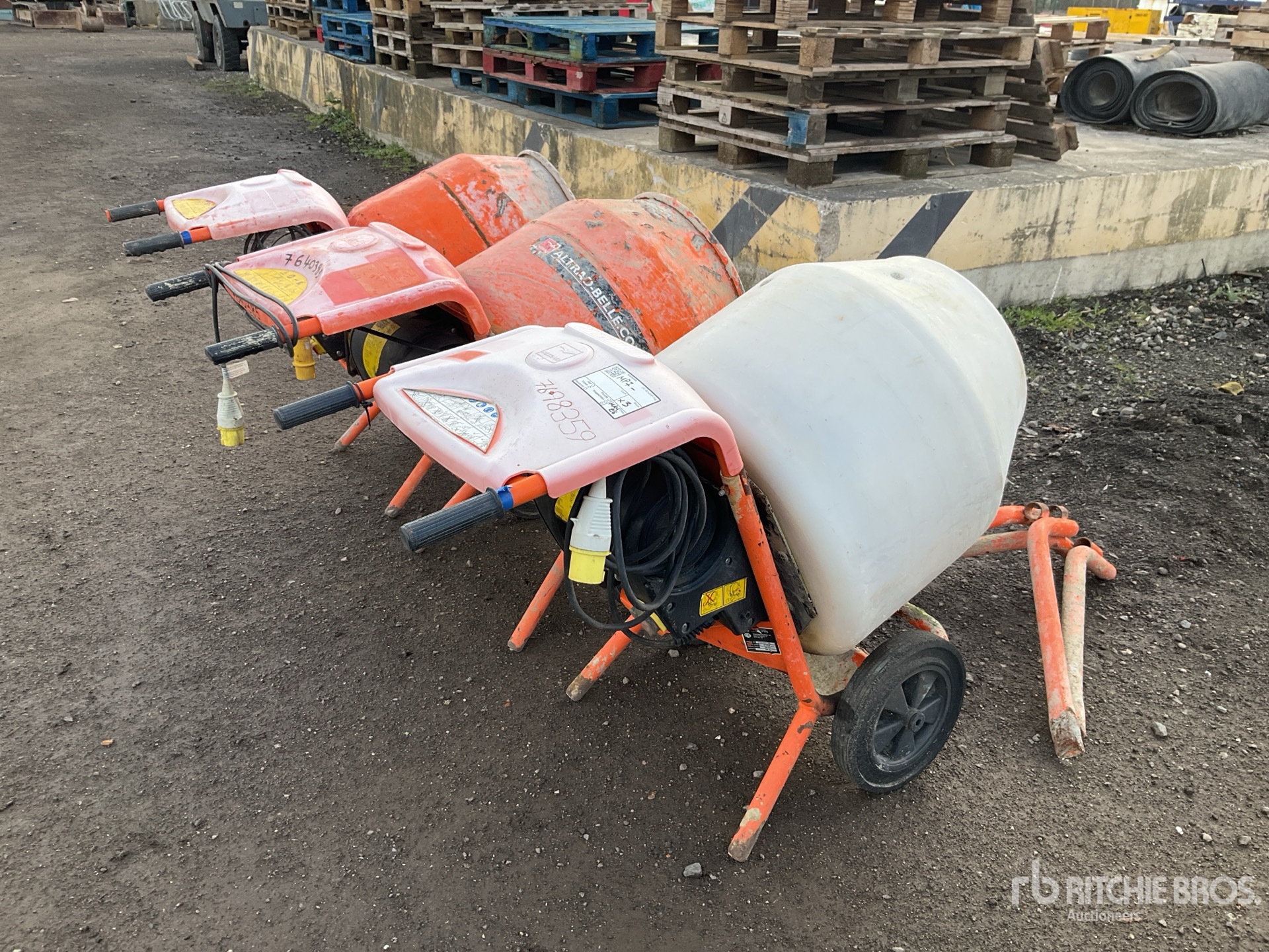 General Appearance with Zdjęcie, prawy dolny róg