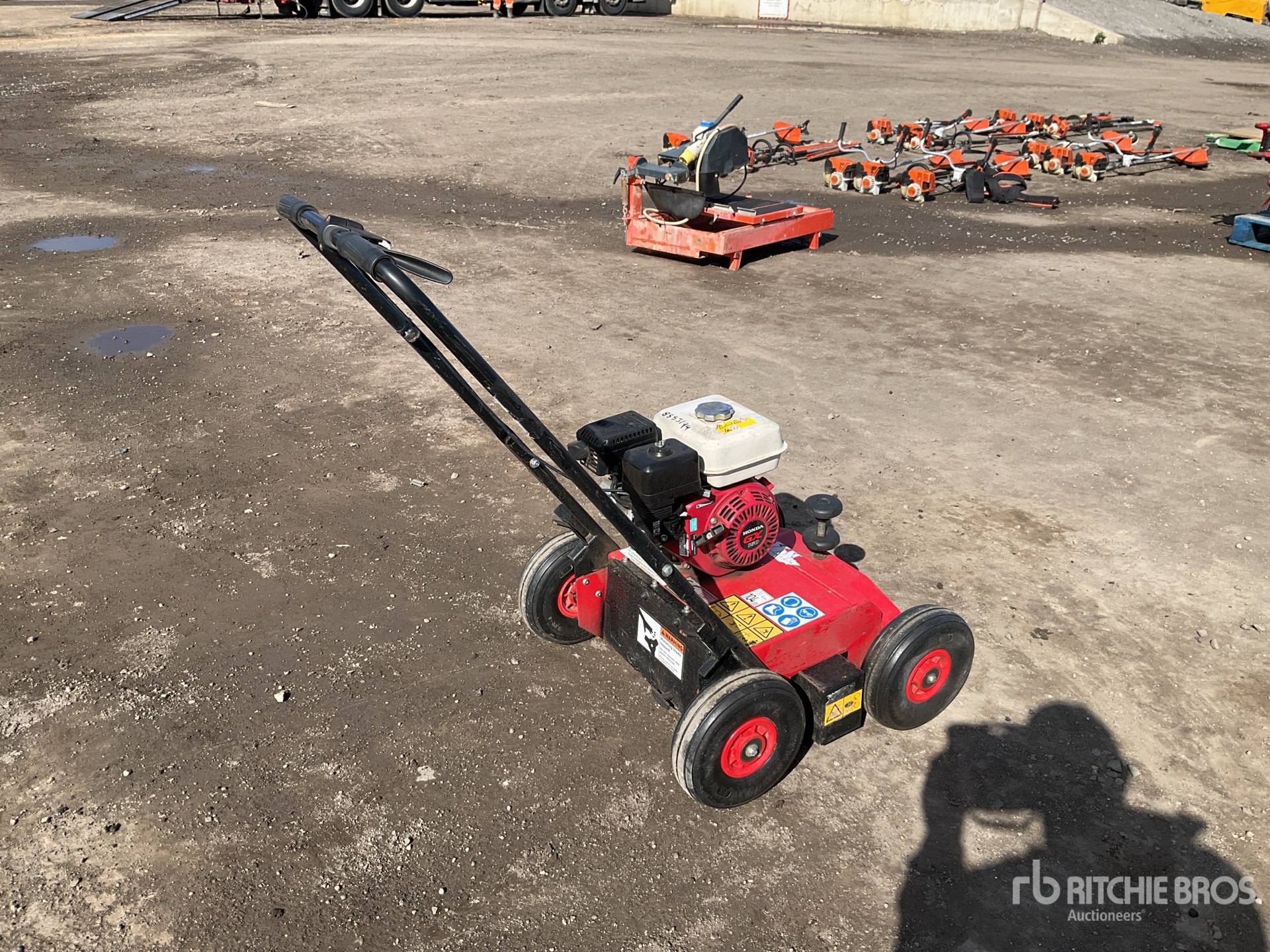 General Appearance with Bild, Ecke hinten rechts