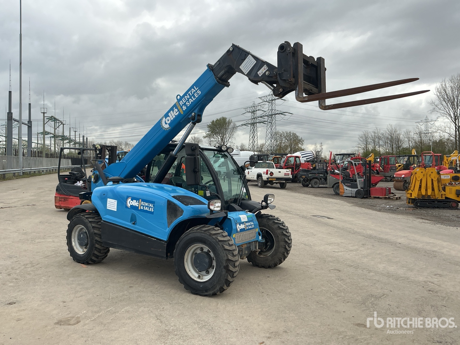 General Appearance with Picture, Right Front Corner