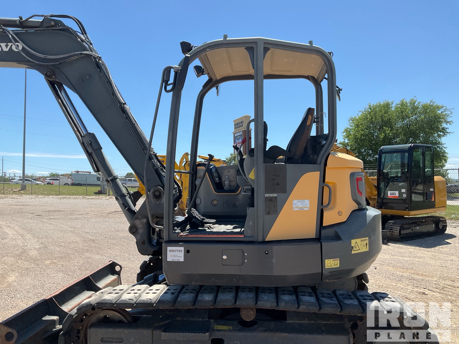 2018 Volvo ECR88D