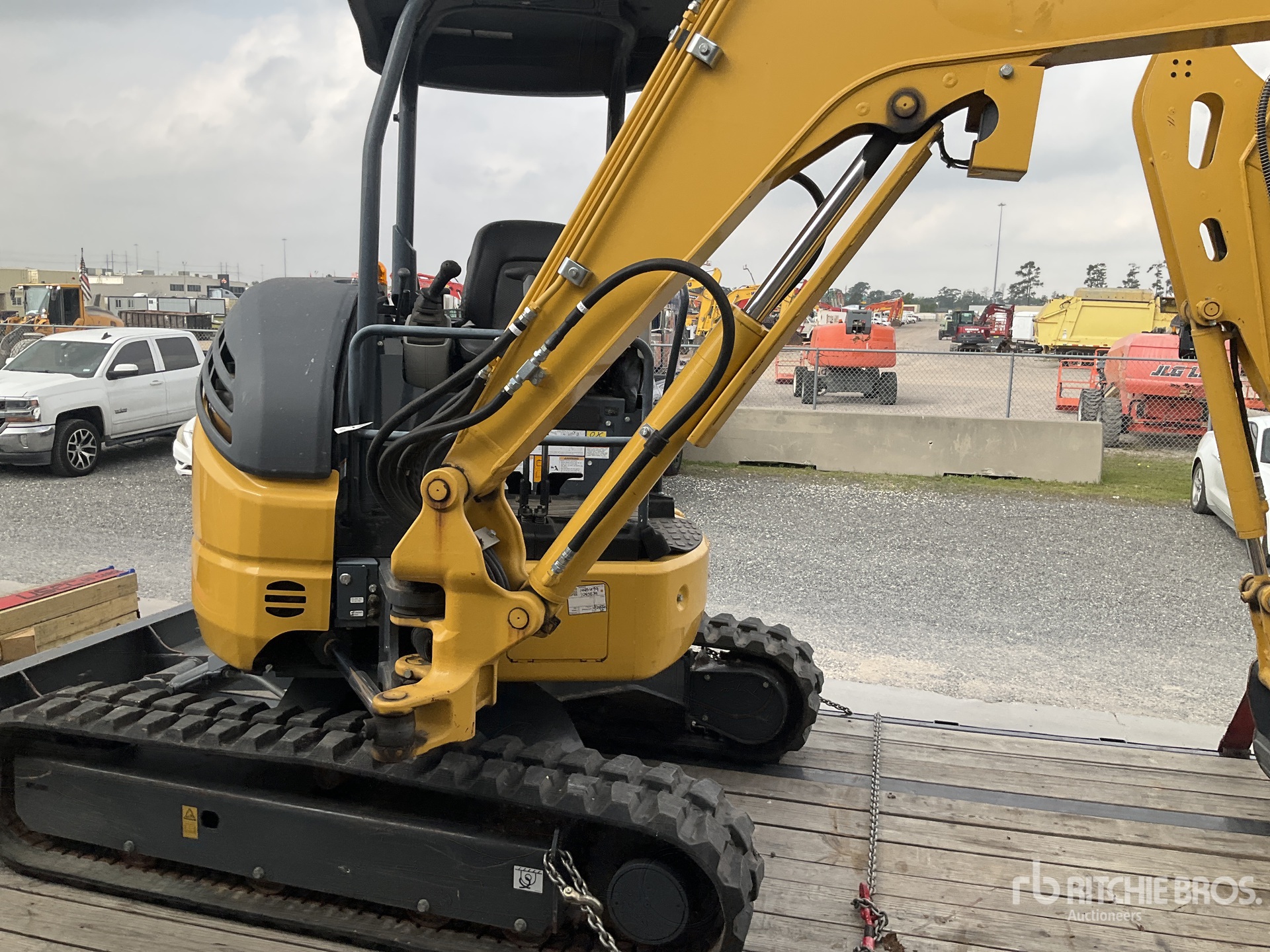 2022 Kobelco SK35SR-6E