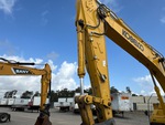 Hydraulics with Bucket Cylinder